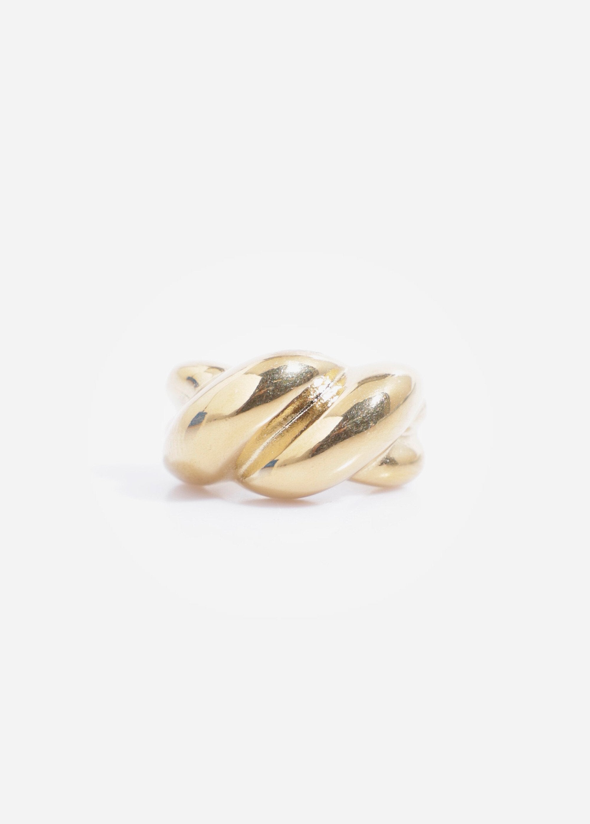 Stainless_steel_twisted_ring_Golden_DE1_slim