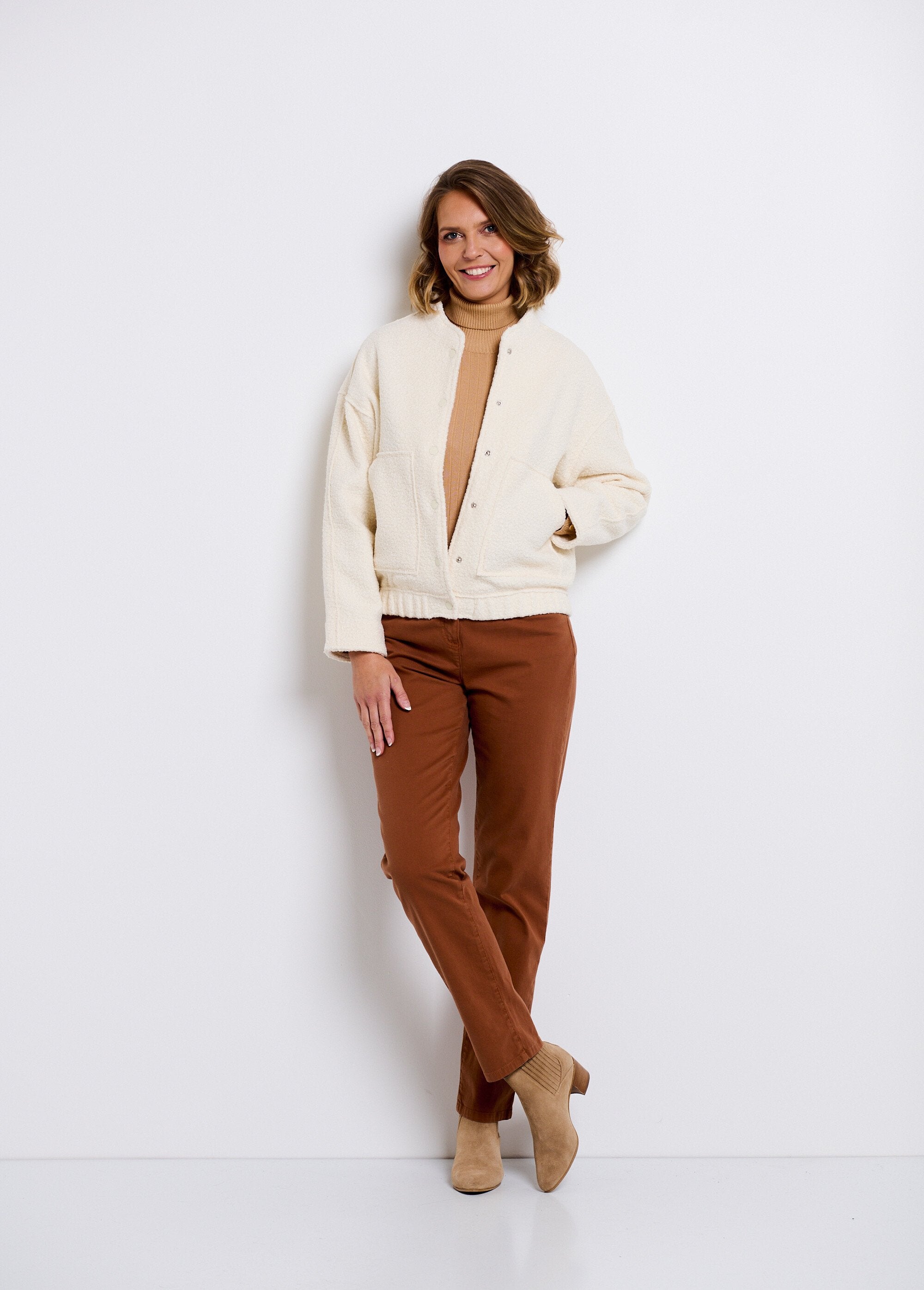 Teddy-style_woolly_jacket_Ecru_SF1_slim