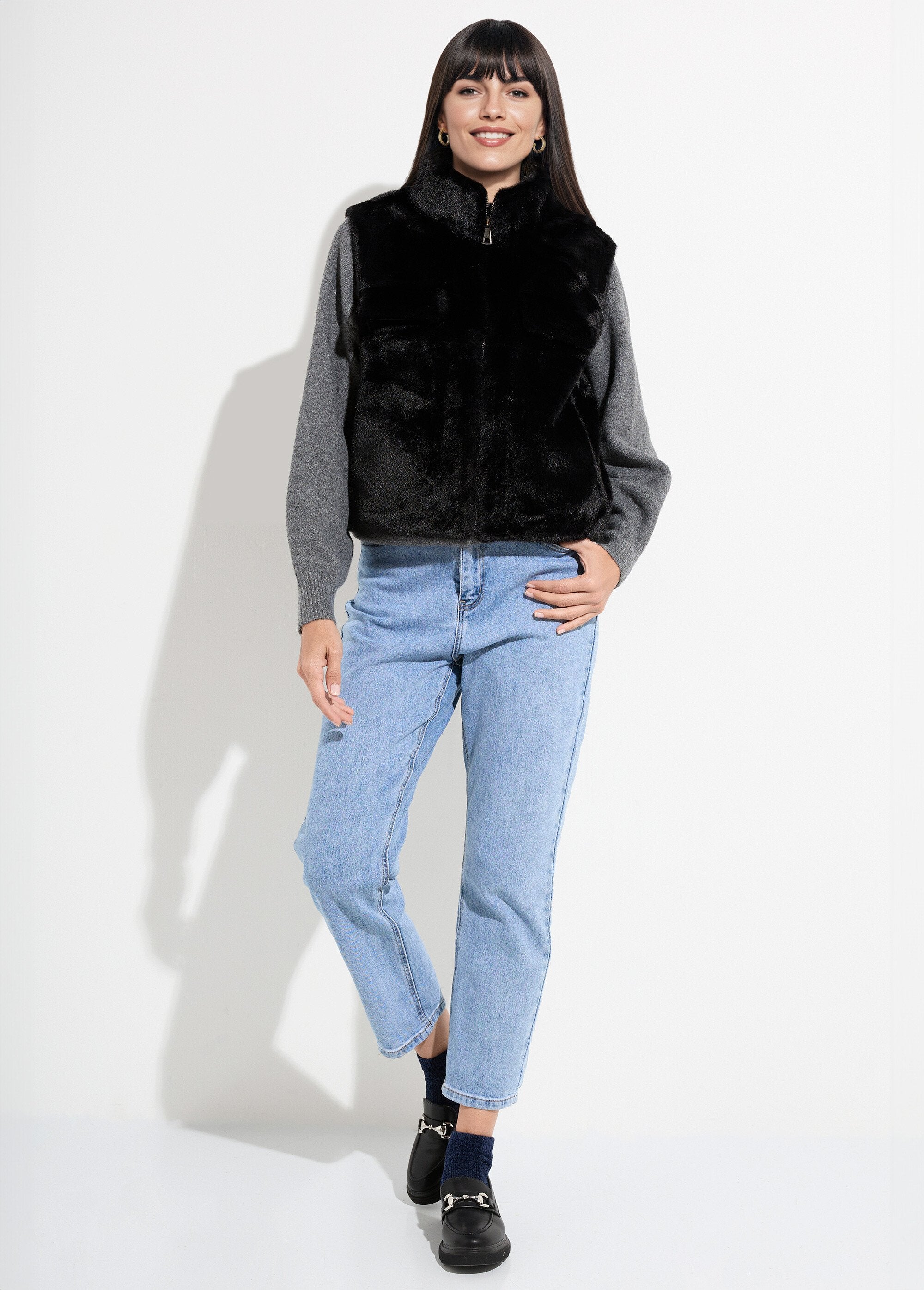 Sleeveless_fur_zip-up_jacket_Black_SF1_slim