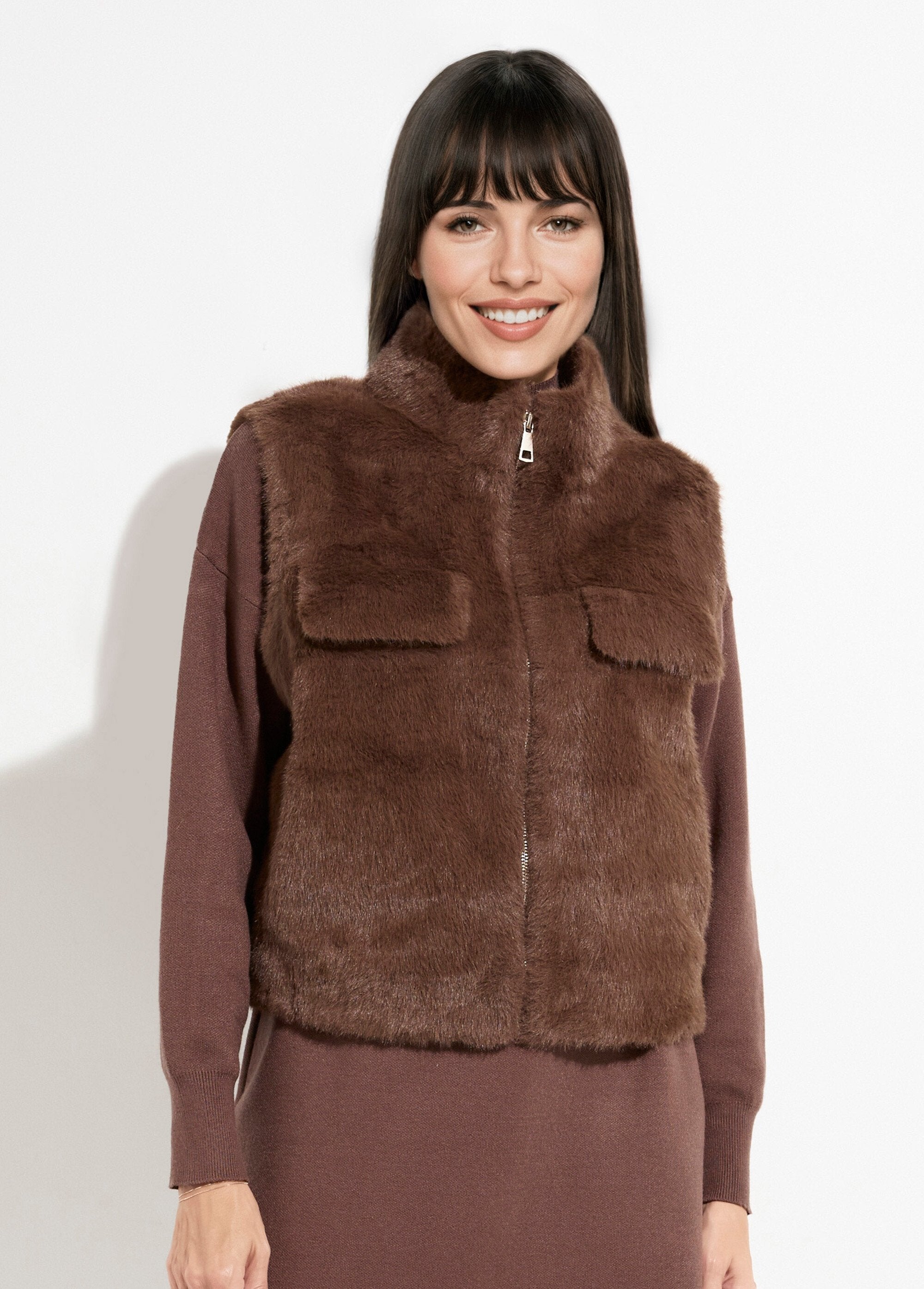 Sleeveless_fur_zip-up_jacket_Chocolate_FA1_slim