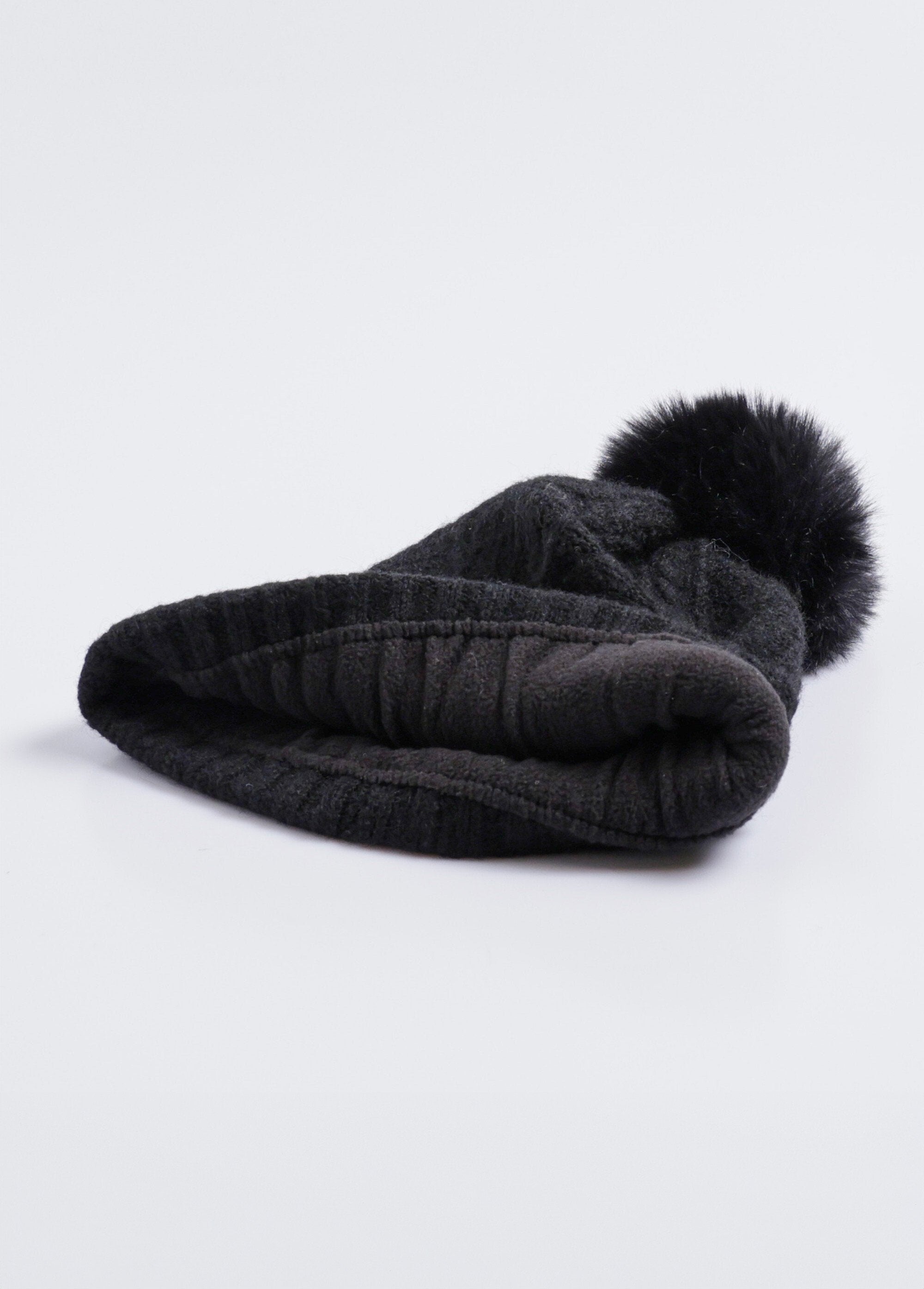 Ribbed_wool_hat_with_pompom_Black_DE1_slim