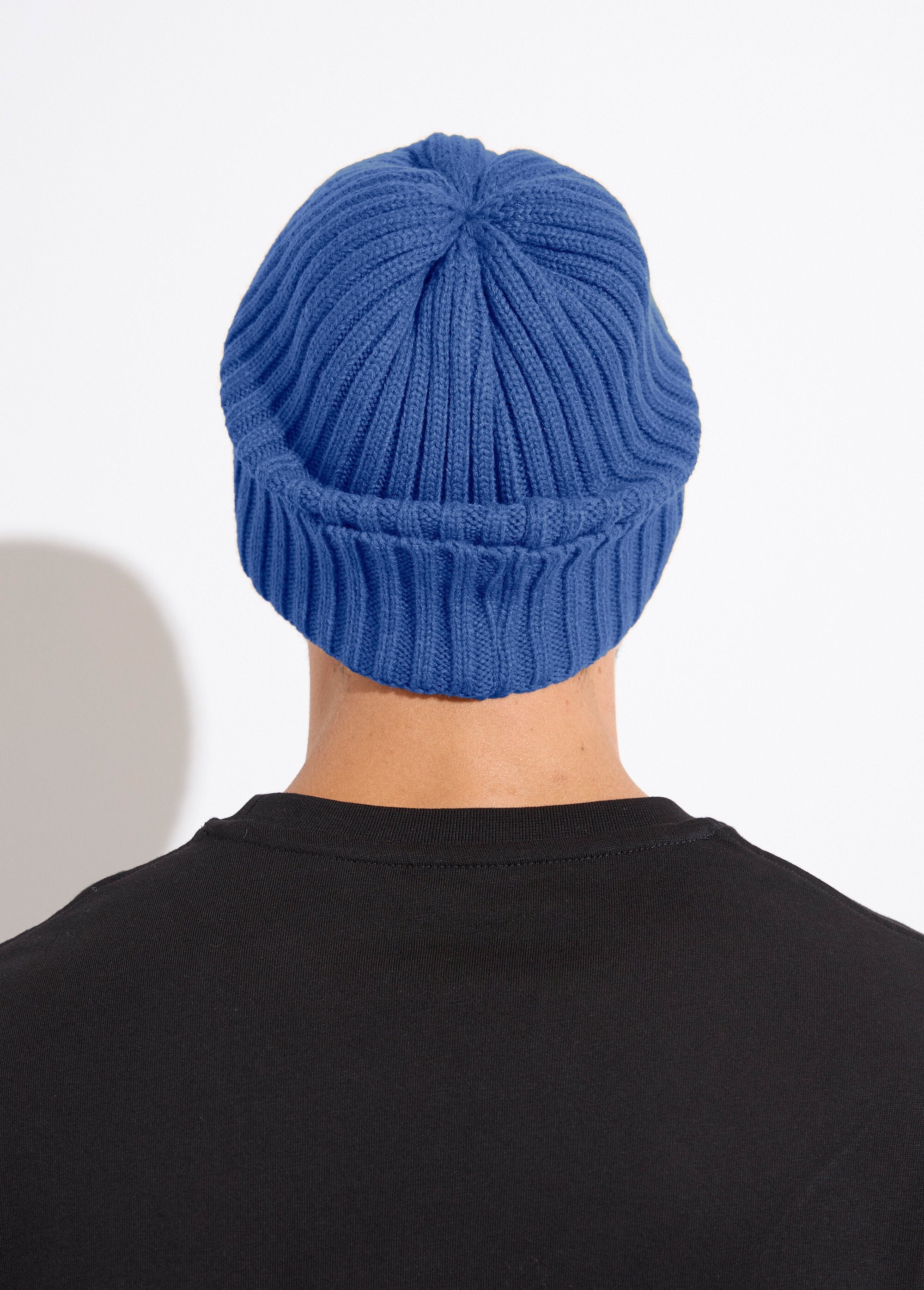 Ribbed_knit_hat_with_cuffs_Royal_blue_DO1_slim