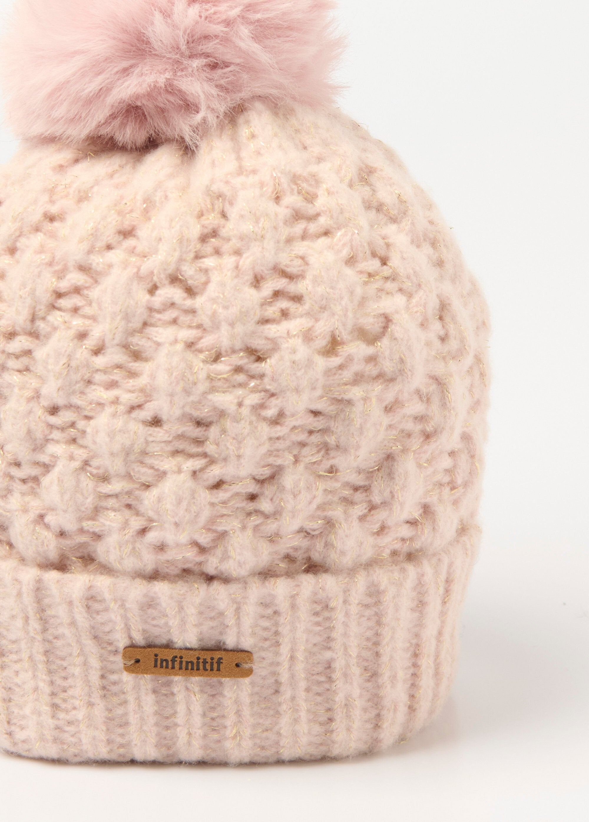 Fancy_hat_with_shiny_thread_Pink_DE1_slim