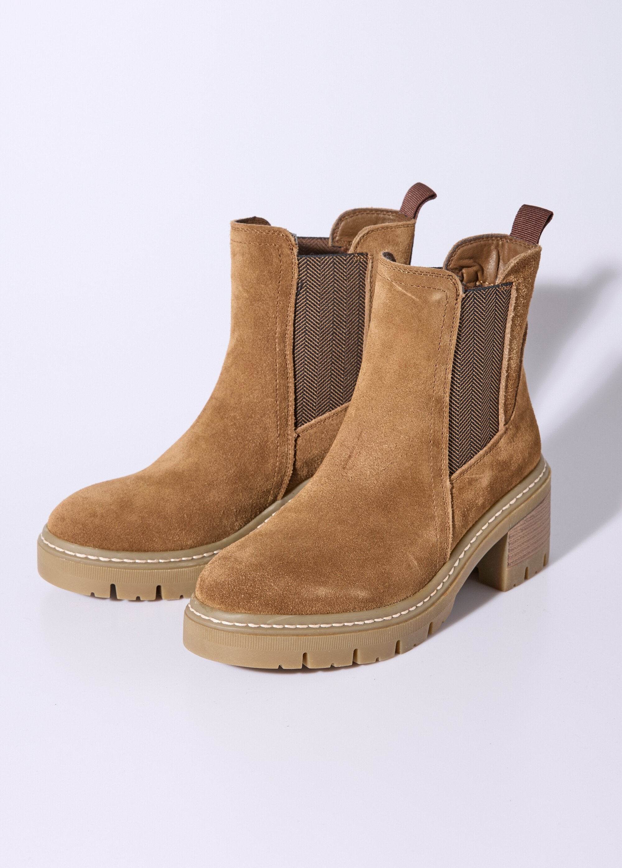 Fancy_elastic_Chelsea_boots_camel_DE1_slim