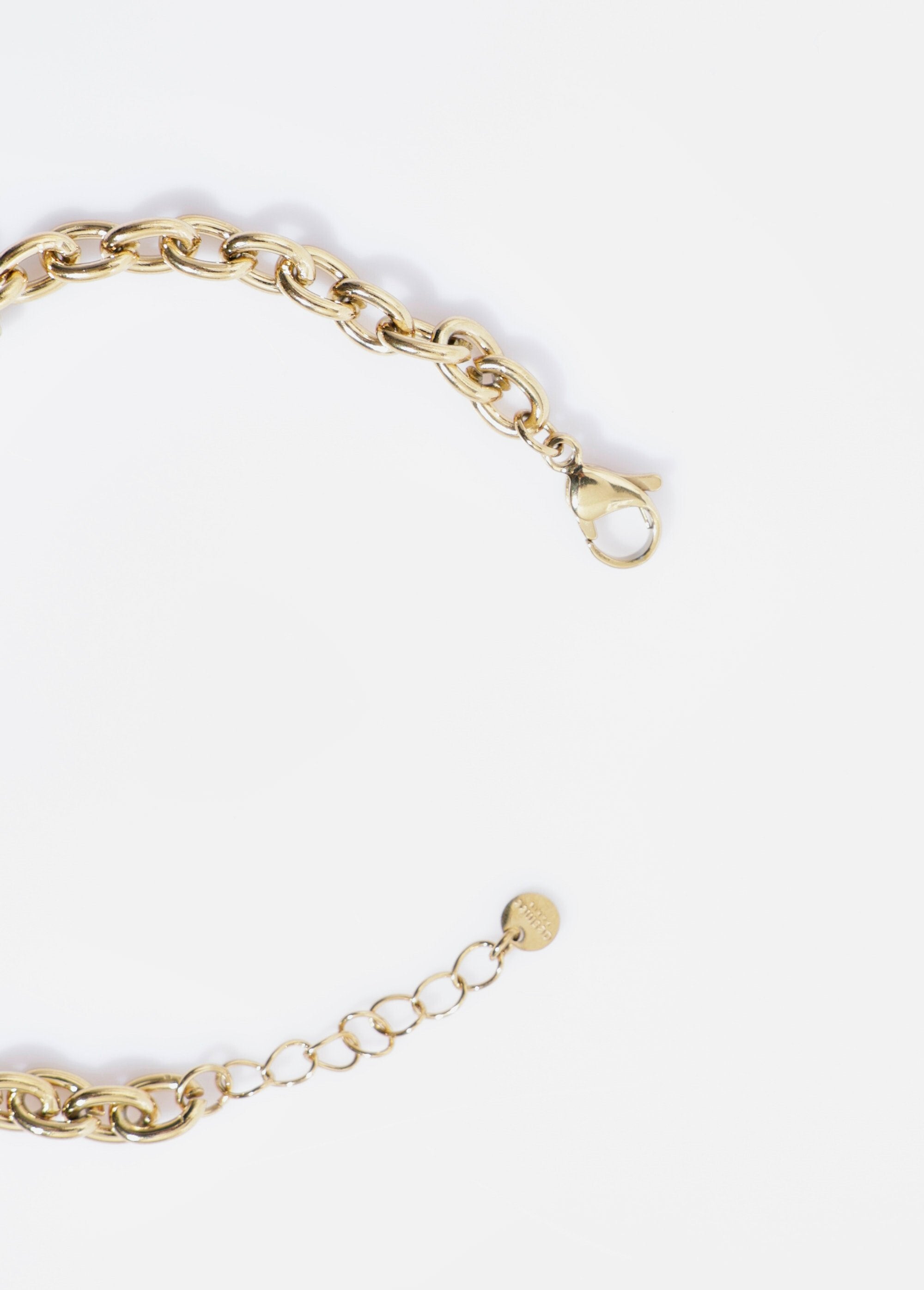 Stainless_steel_bracelet_with_shackle_detail_Golden_DE1_slim