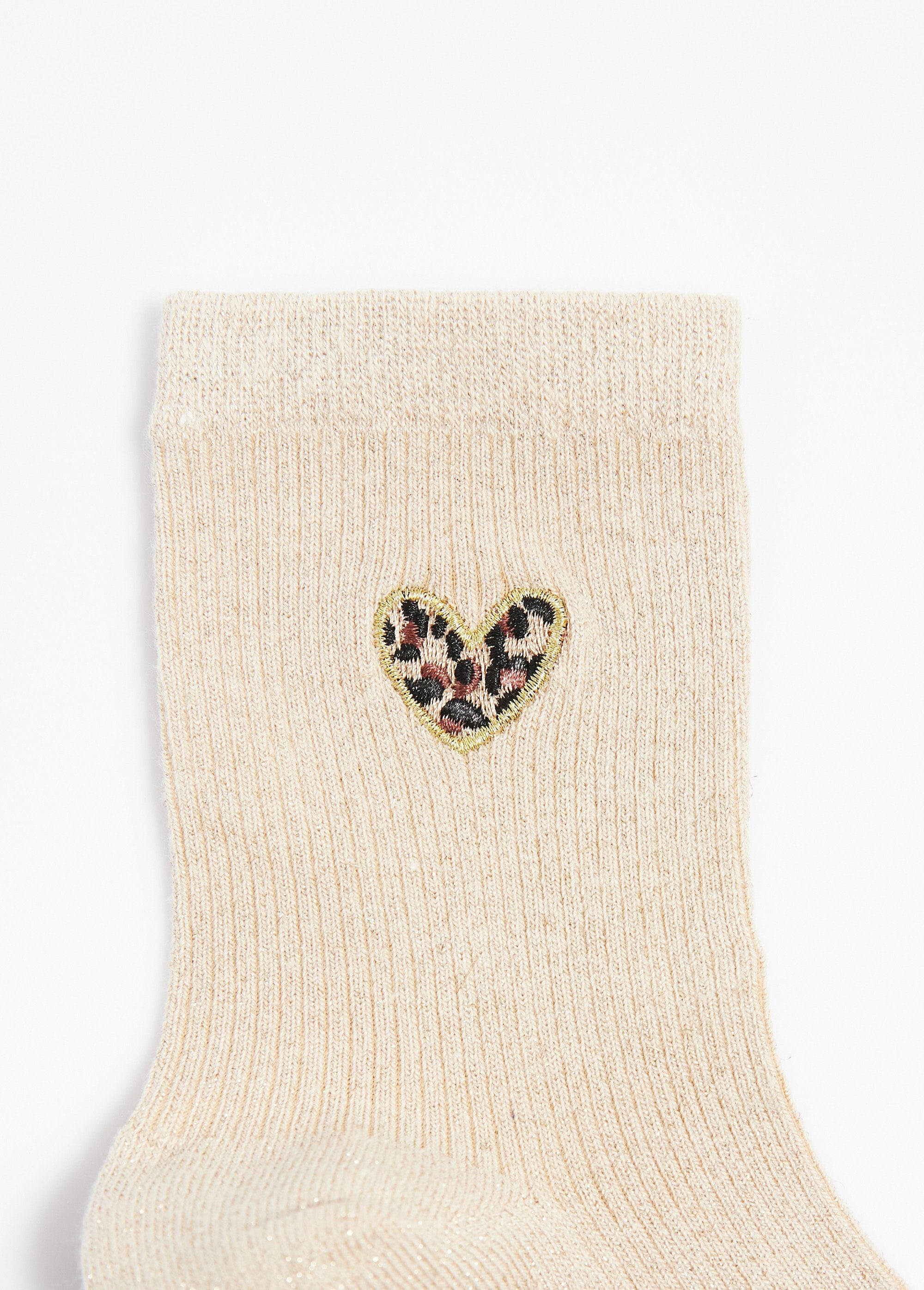 Thin_ribbed_socks_with_leopard_heart_pattern_Beige_DE2_slim