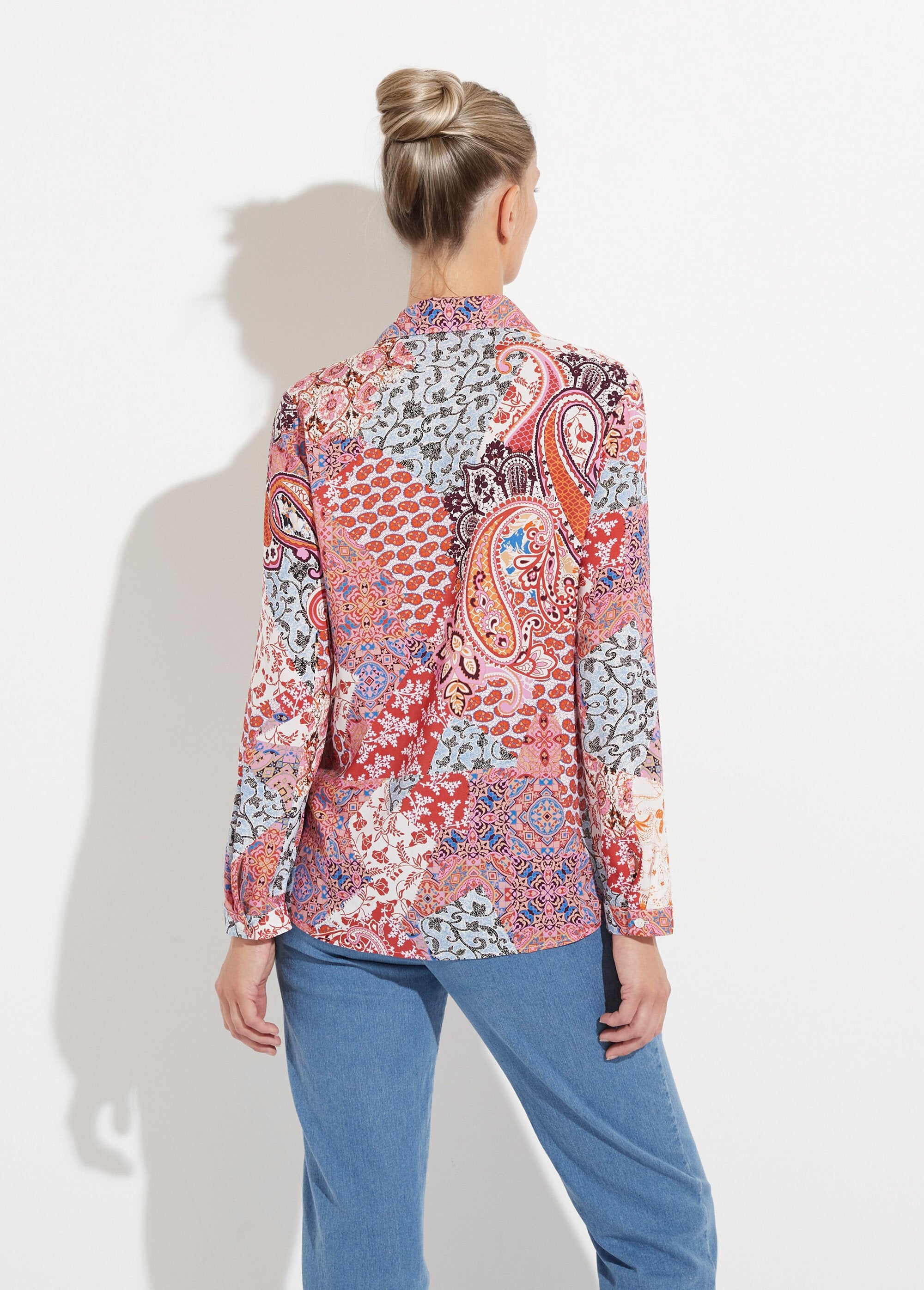 Long,_flowing_paisley_print_button-down_blouse_Pink_print_DO1_slim