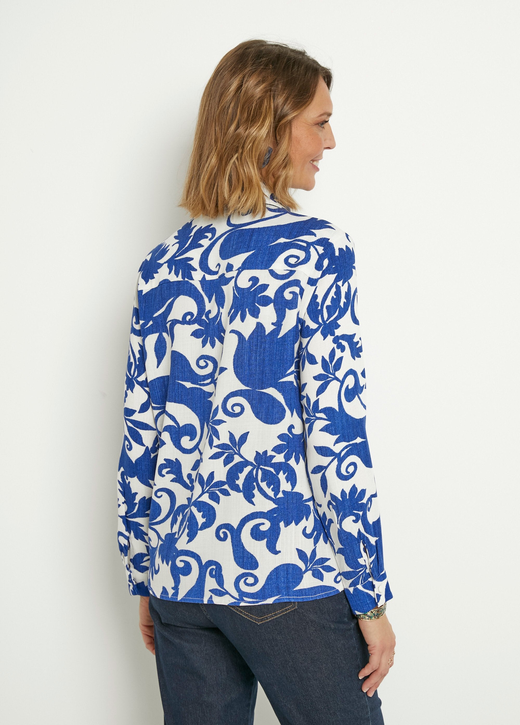 Long-sleeved_bucolic_print_blouse_Blue_and_ecru_DO1_slim