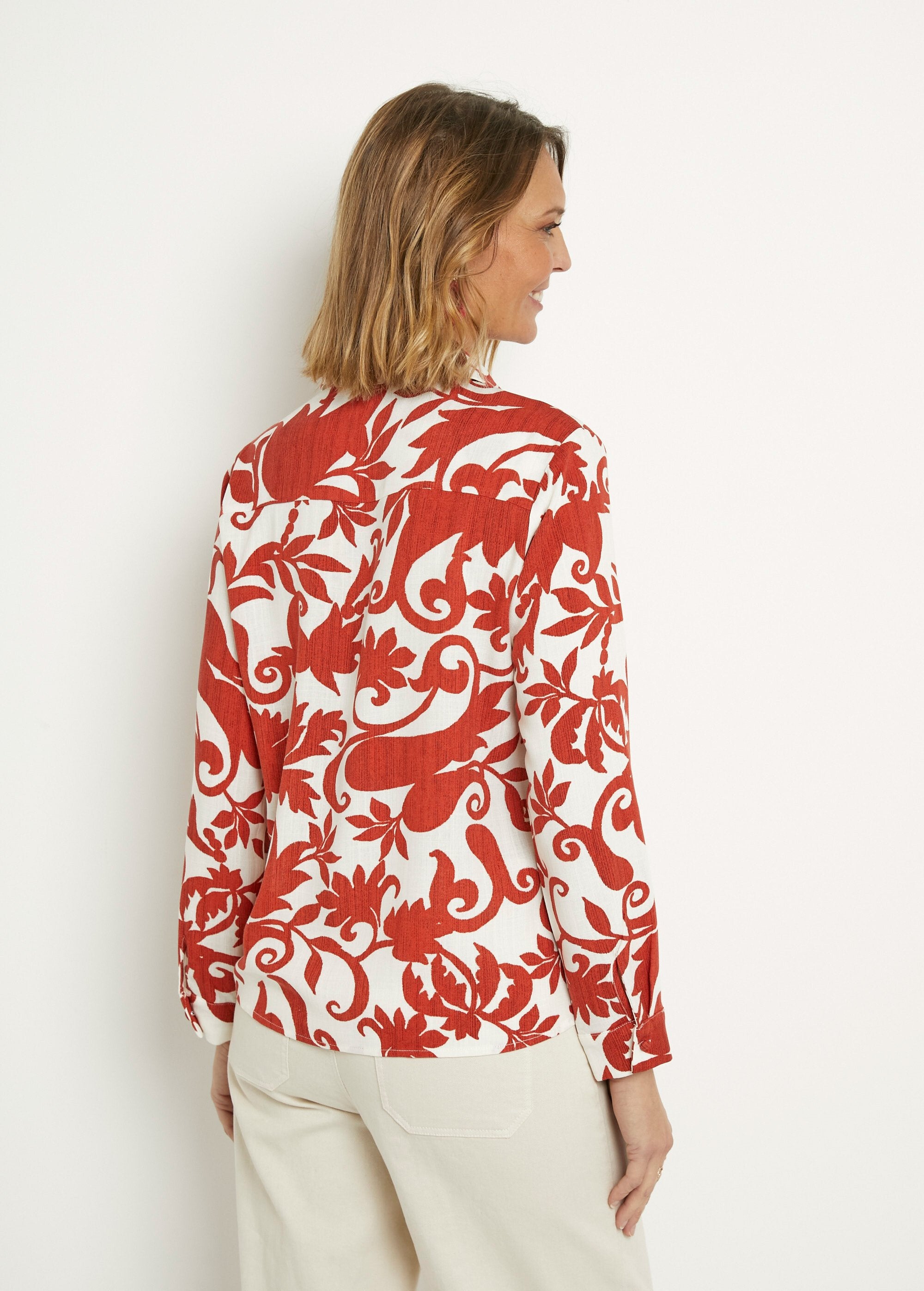 Long-sleeved_bucolic_print_blouse_Papirka_and_ecru_DO1_slim