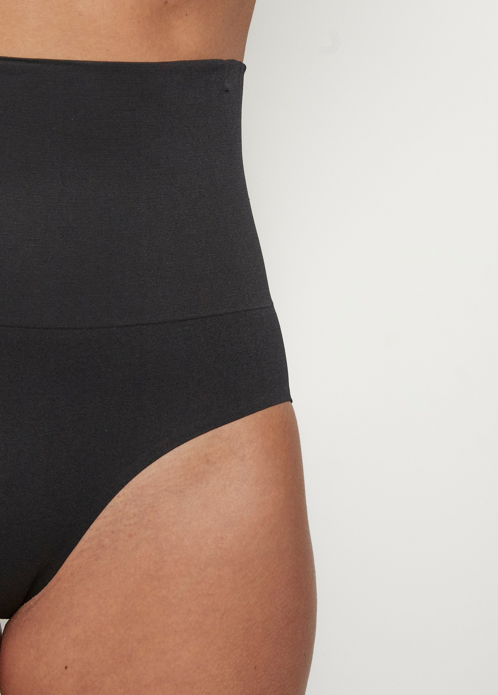 Seamless_shaping_panties_Black_DE1_slim