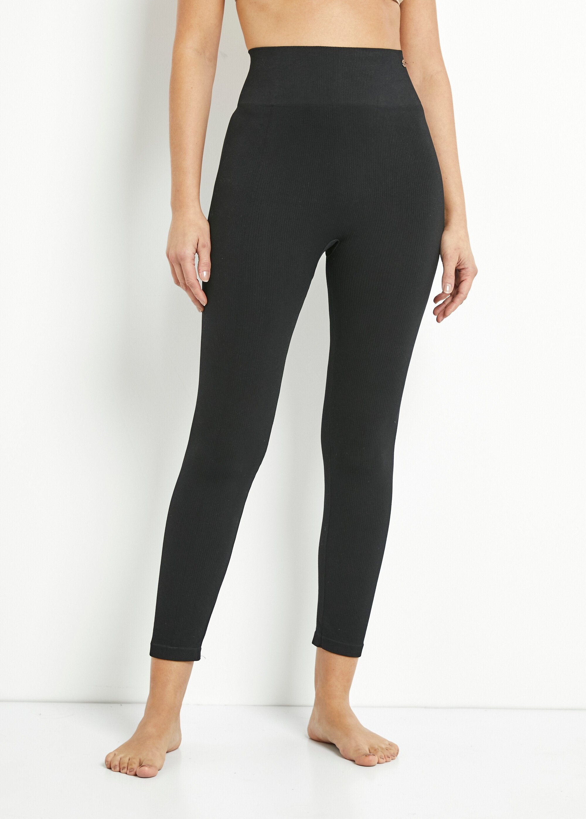 Stretch_leggings_Black_FA1_slim