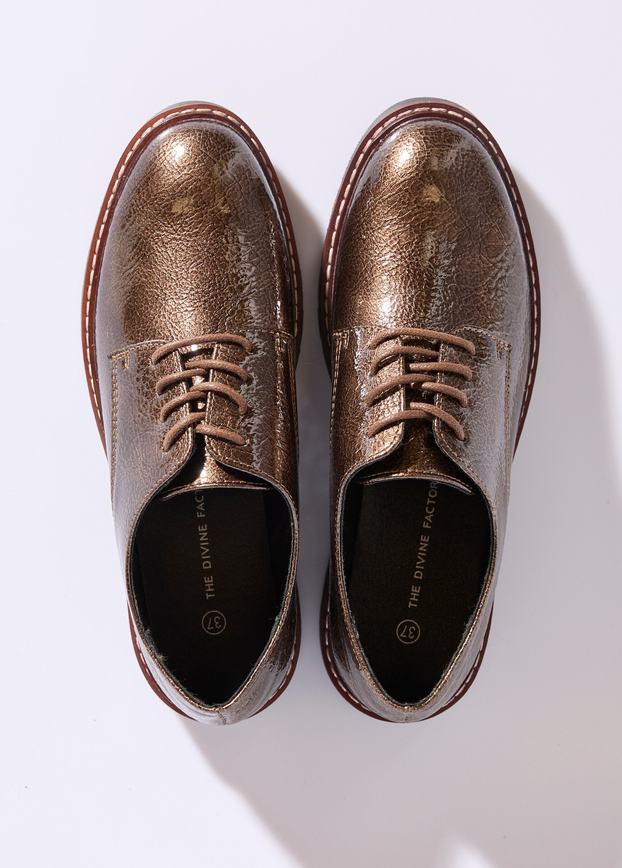 Trendy_patent_leather_lace-up_derbies_Bronze_OV1_slim