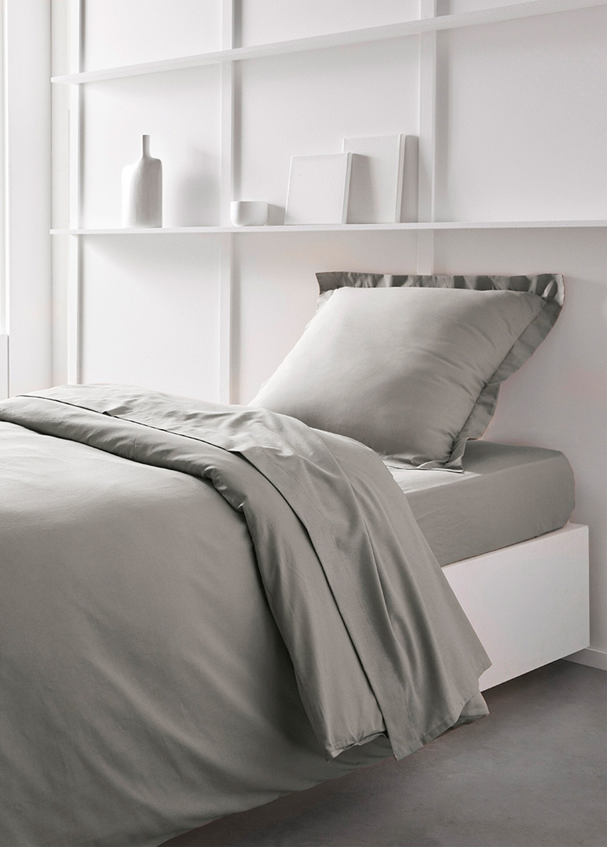 Plain_cotton_flat_sheet_Dune_SF1_slim