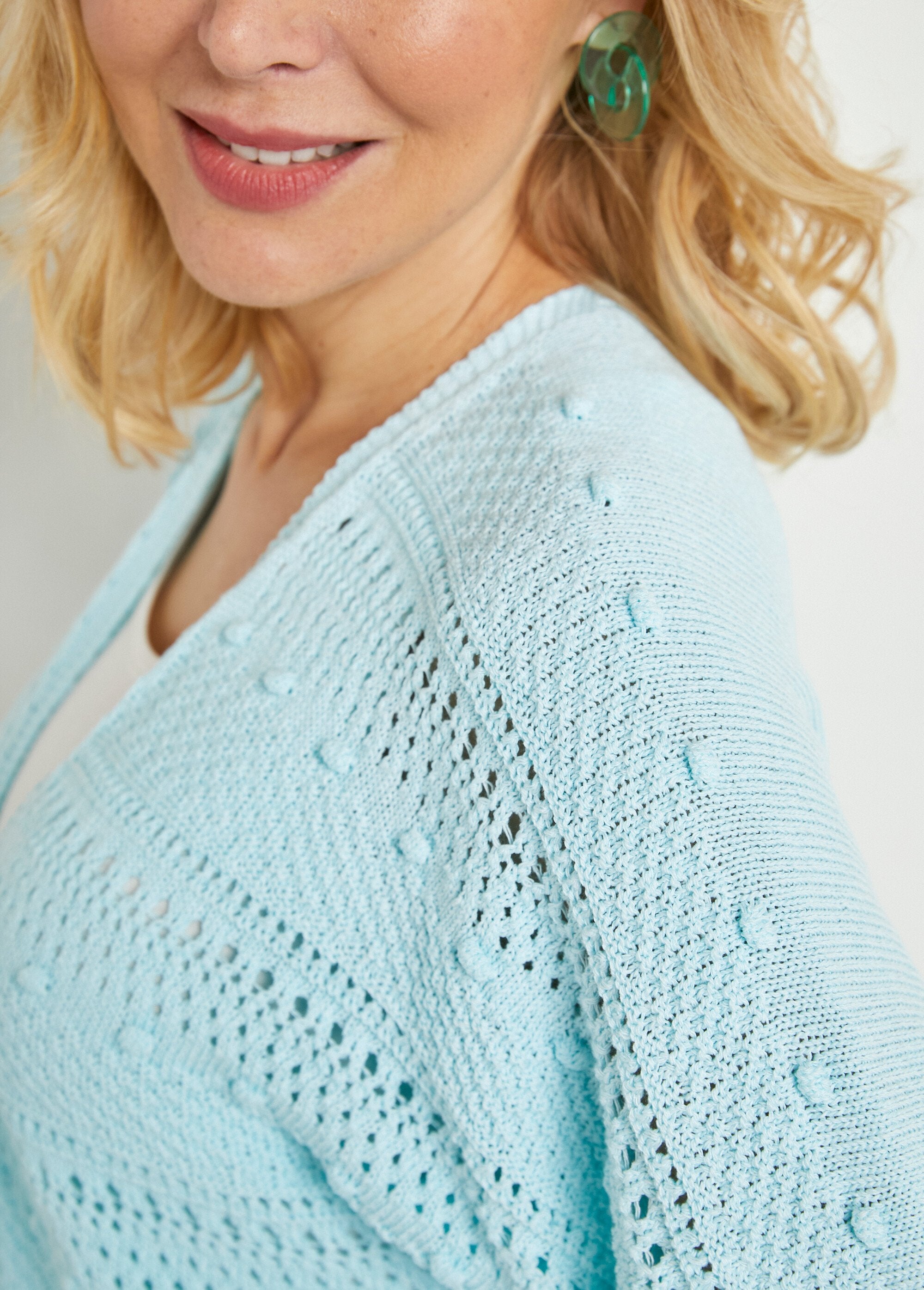 Short_openwork_V-neck_tie-up_vest_with_short_sleeves_Aqua_DE1_slim