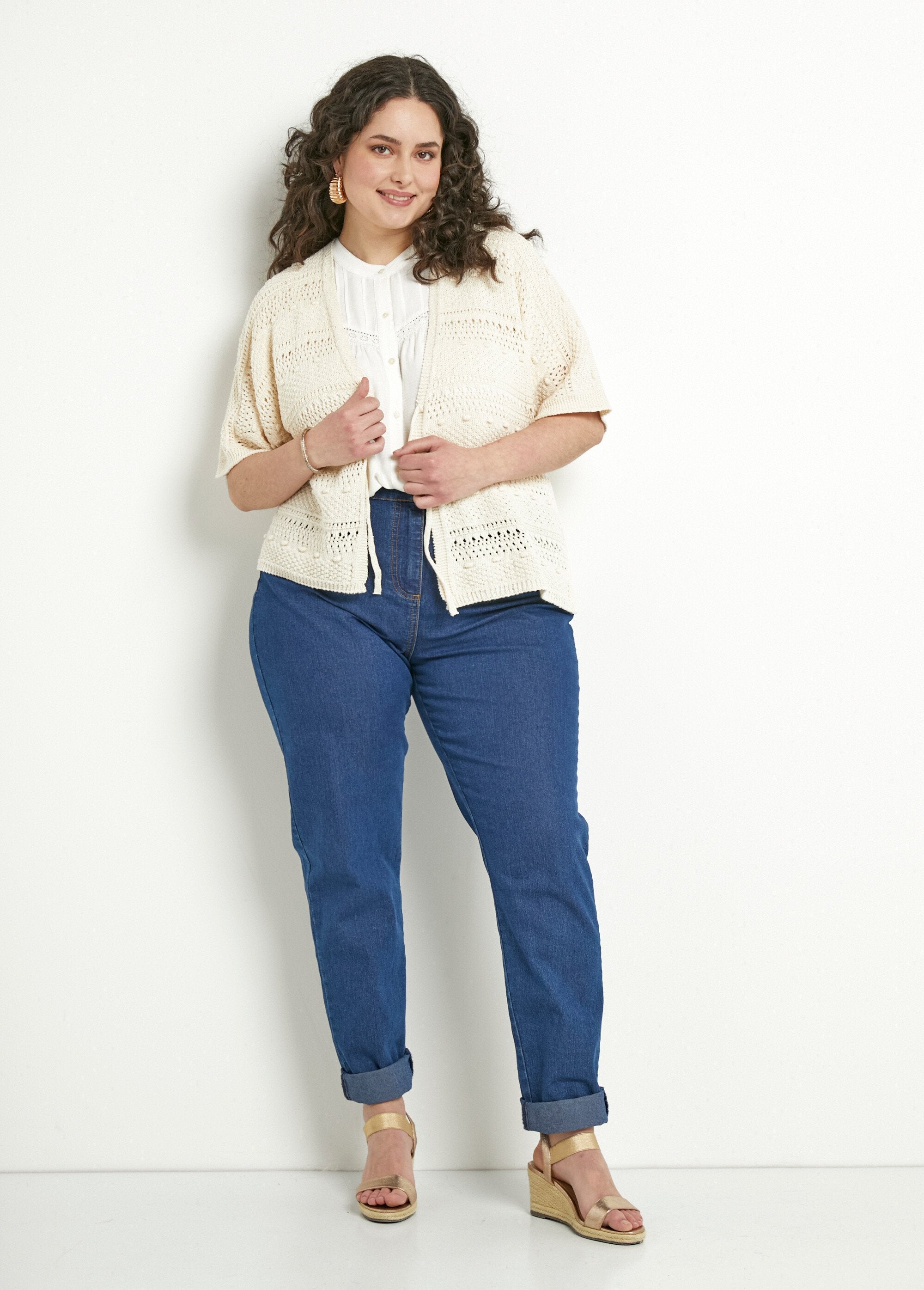 Short_openwork_V-neck_tie-up_vest_with_short_sleeves_String_SF1_curvy