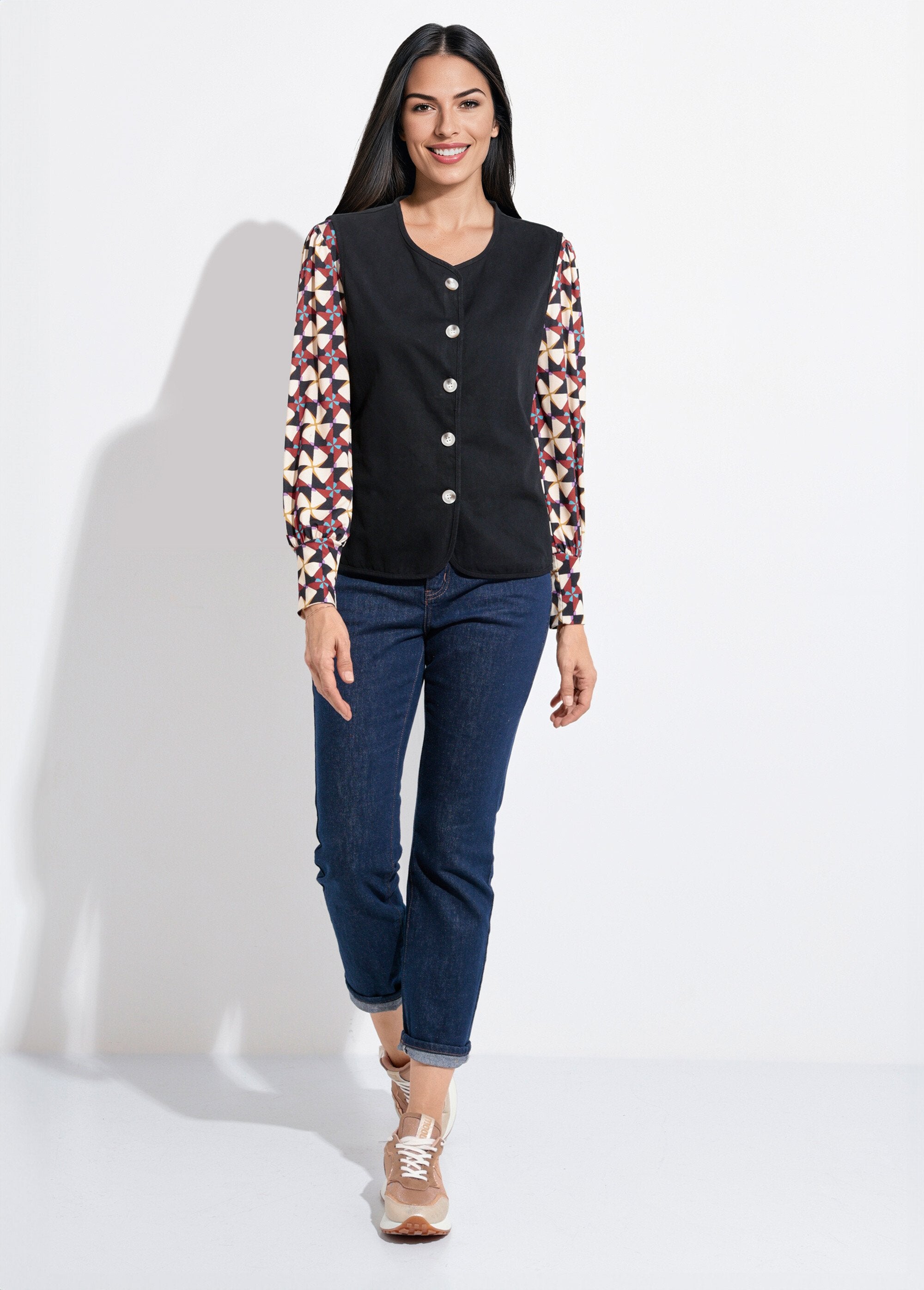 Sleeveless_round-neck_twill_vest_Black_SF1_slim