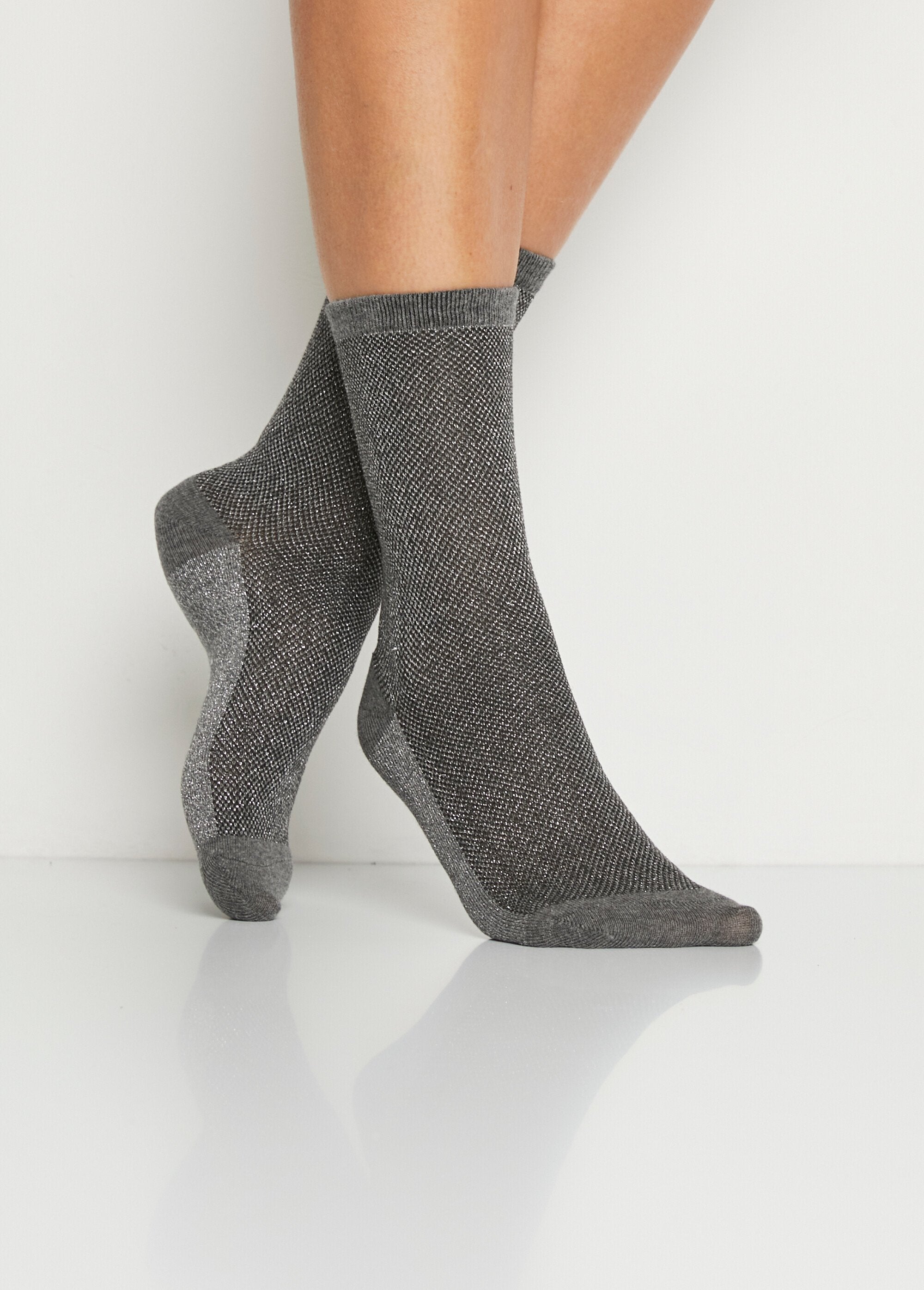 Fancy_lurex_mesh_socks_Gray_lot2_FA1_slim