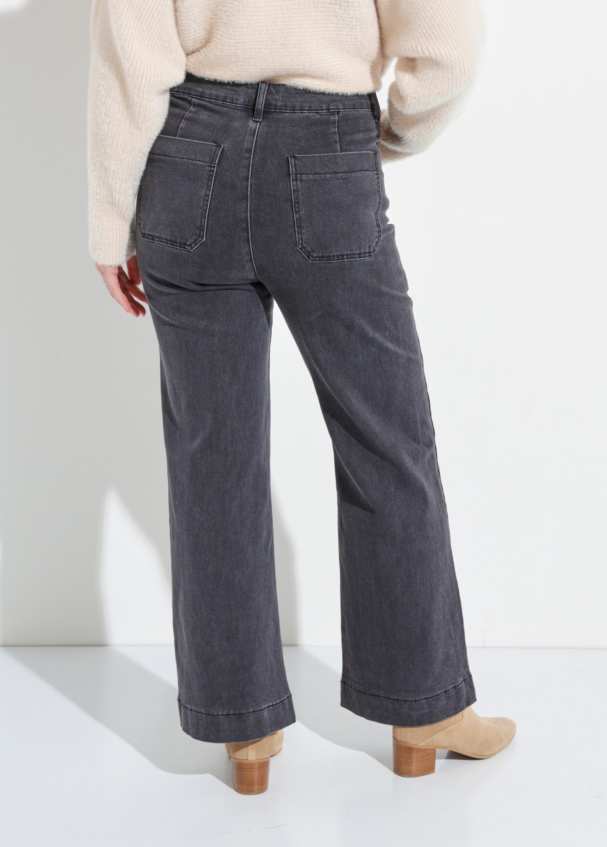 Flared_jeans_with_pockets,_special_PETITE_Charcoal_grey_DO1_slim