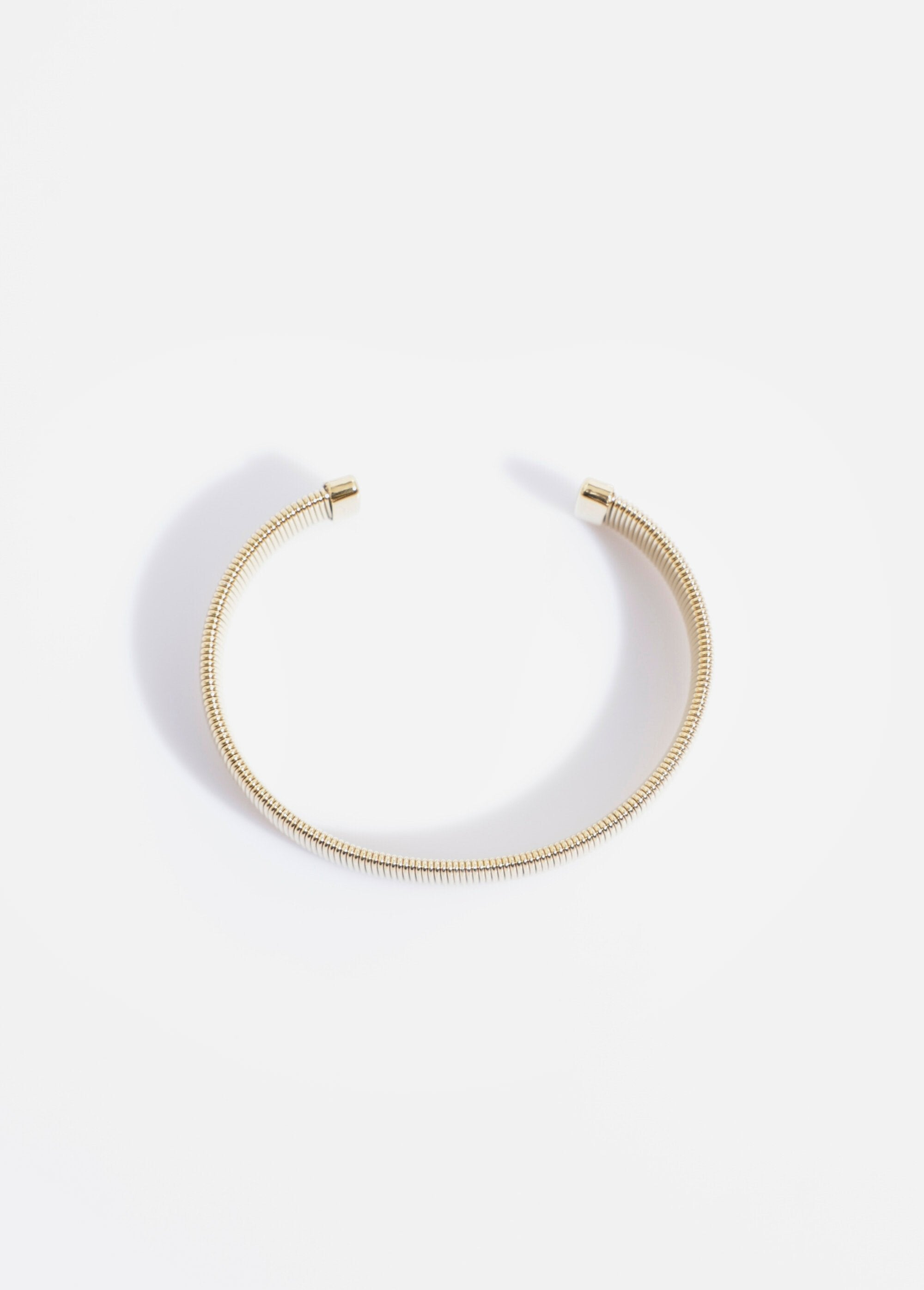 Open_stainless_steel_bangle_Golden_DE1_slim