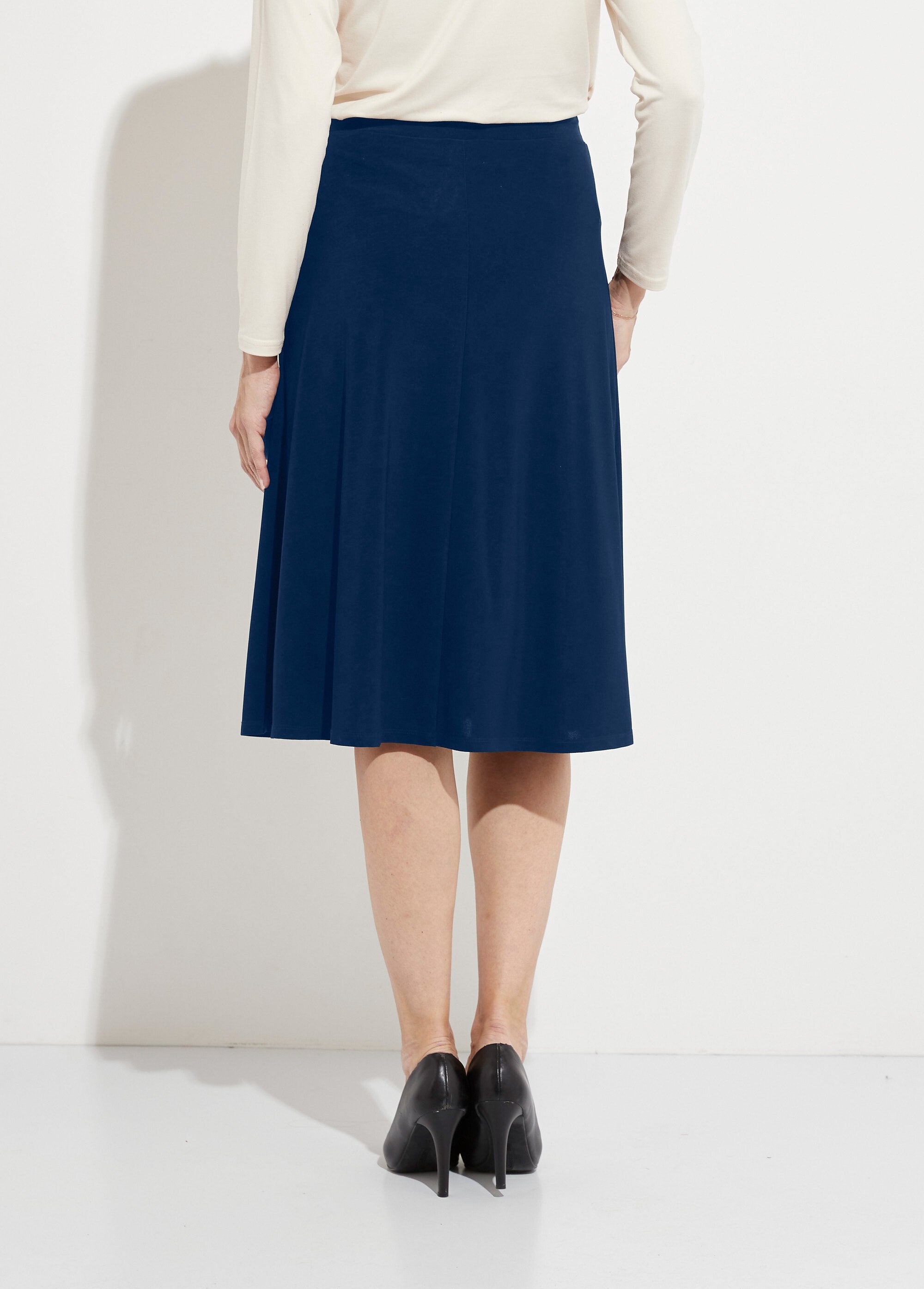 Mid-length_plain_knit_flared_skirt_with_bridge_Marine_DO1_slim