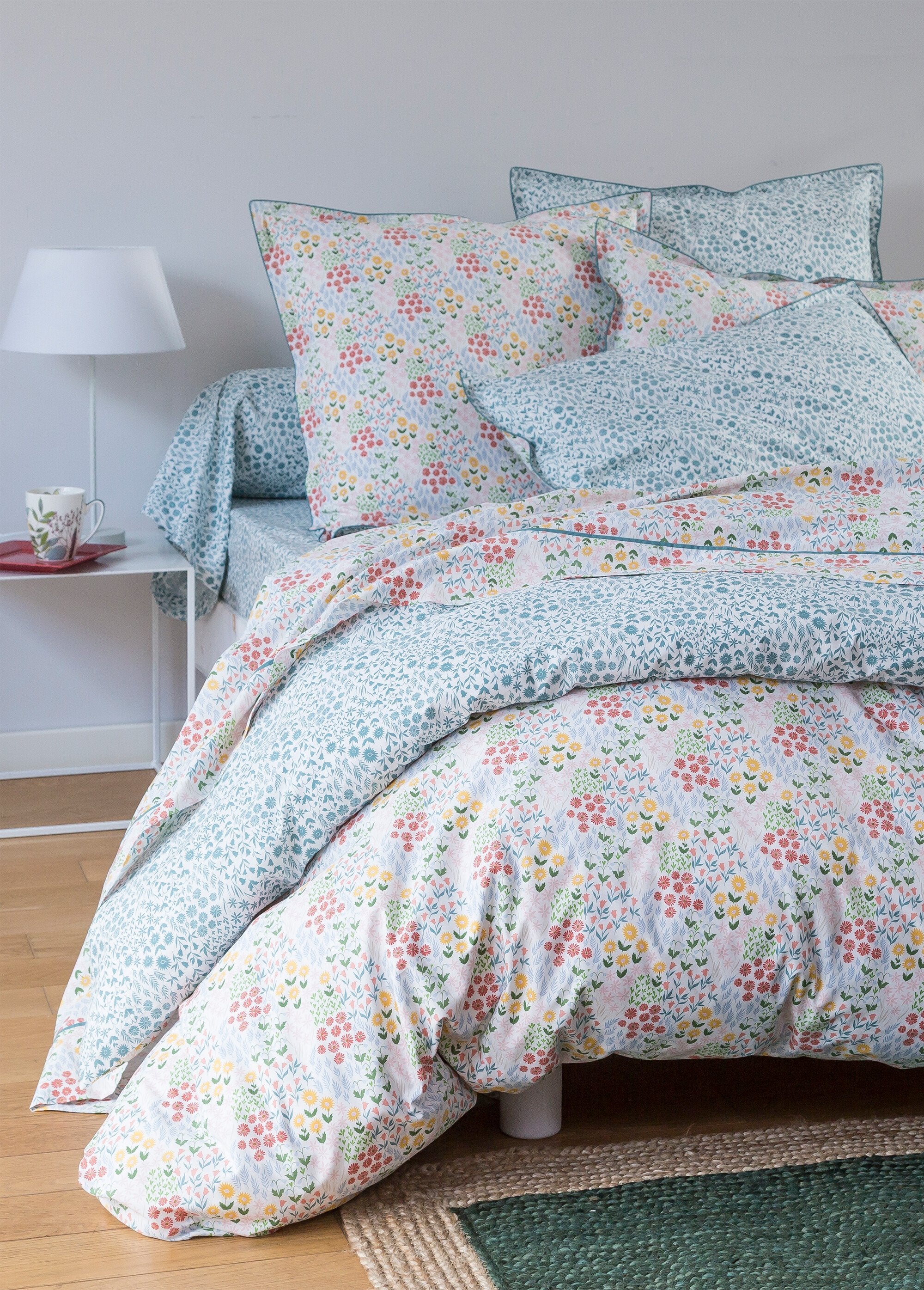 PRAIRIE_cotton_percale_fitted_sheet_Green_DE1_slim