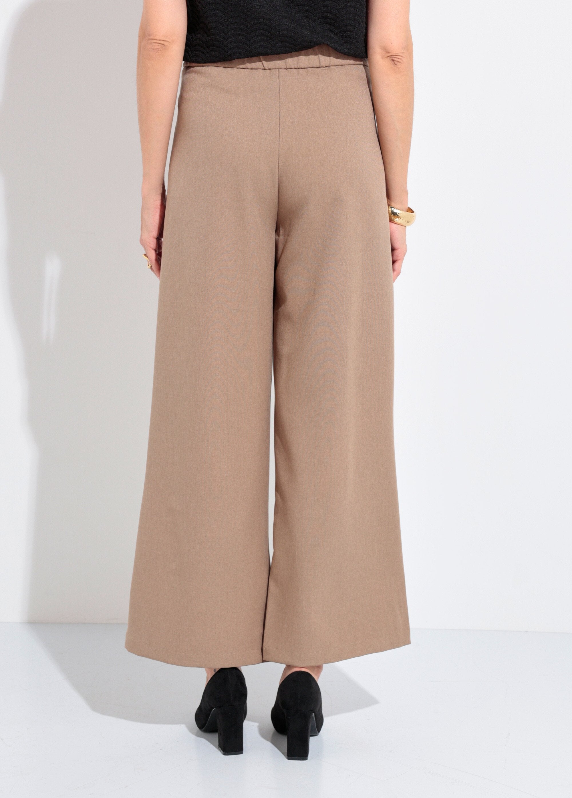 Elasticated_flowing_tailored_trousers_Beige_DO1_slim