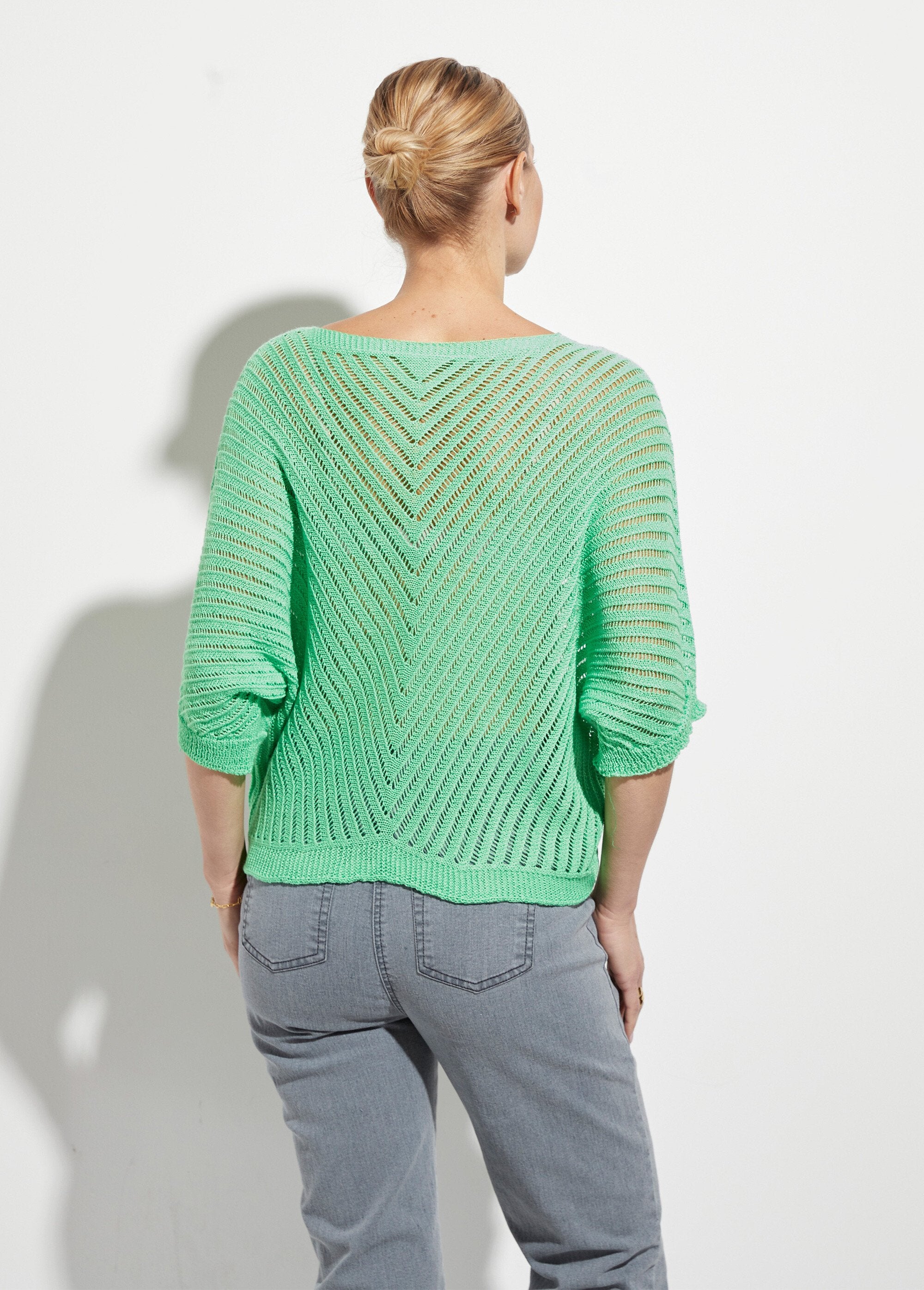 Openwork_knit_sweater_with_batwing_sleeves_Green_DO1_slim