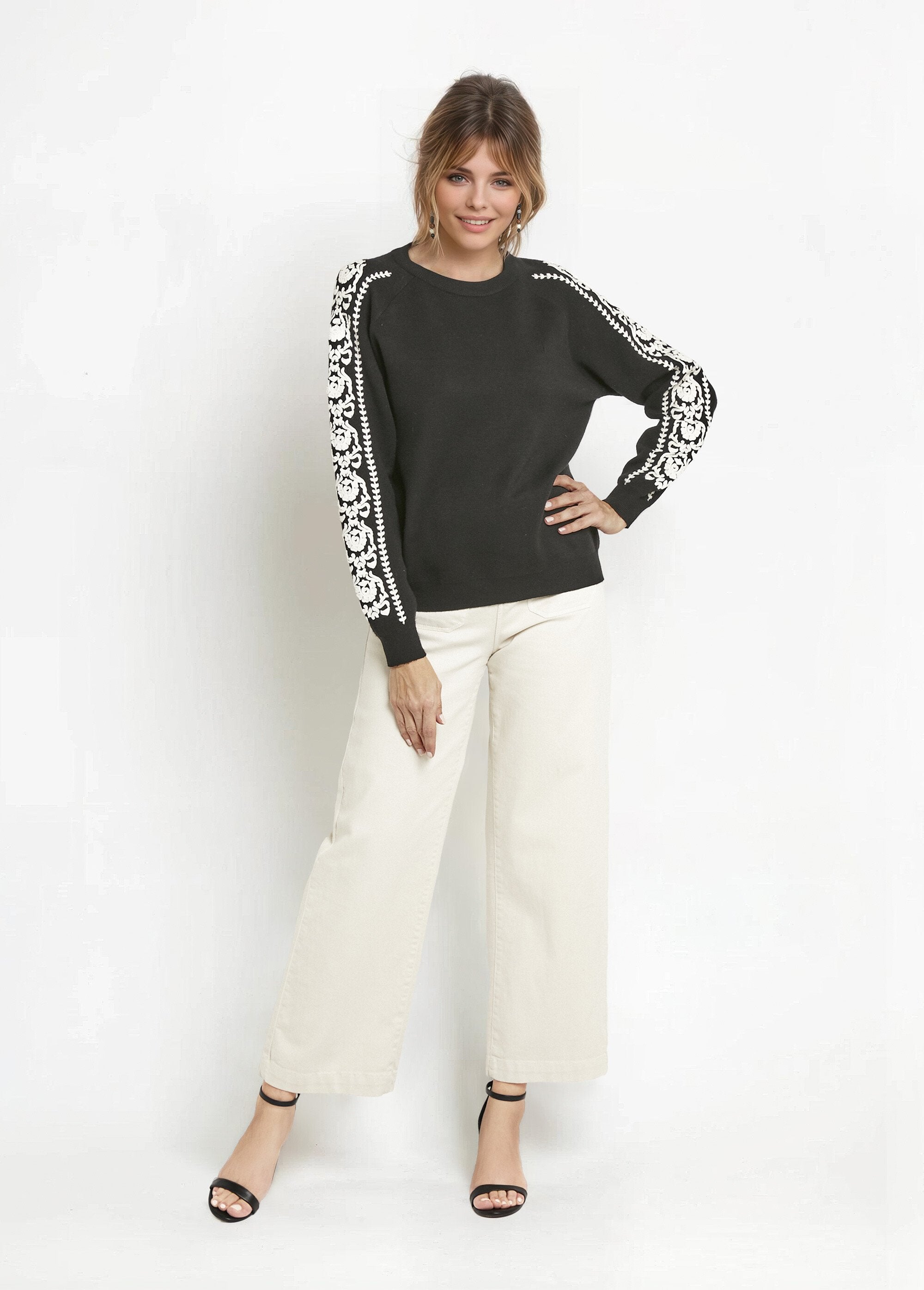 Thick_knit_sweater_with_embroidered_sleeves_Black_SF1_slim