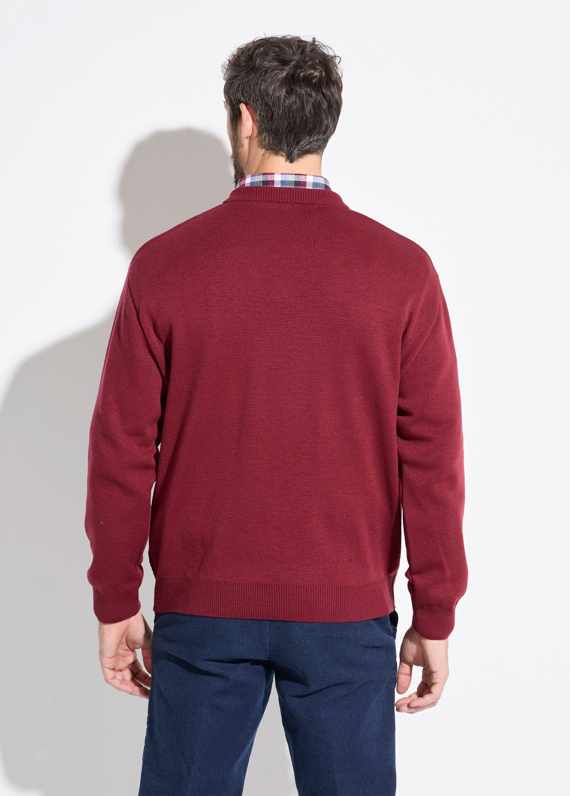 Fancy_knit_wool_sweater_with_V-neck_and_long_sleeves_Bordeaux_DO1_slim
