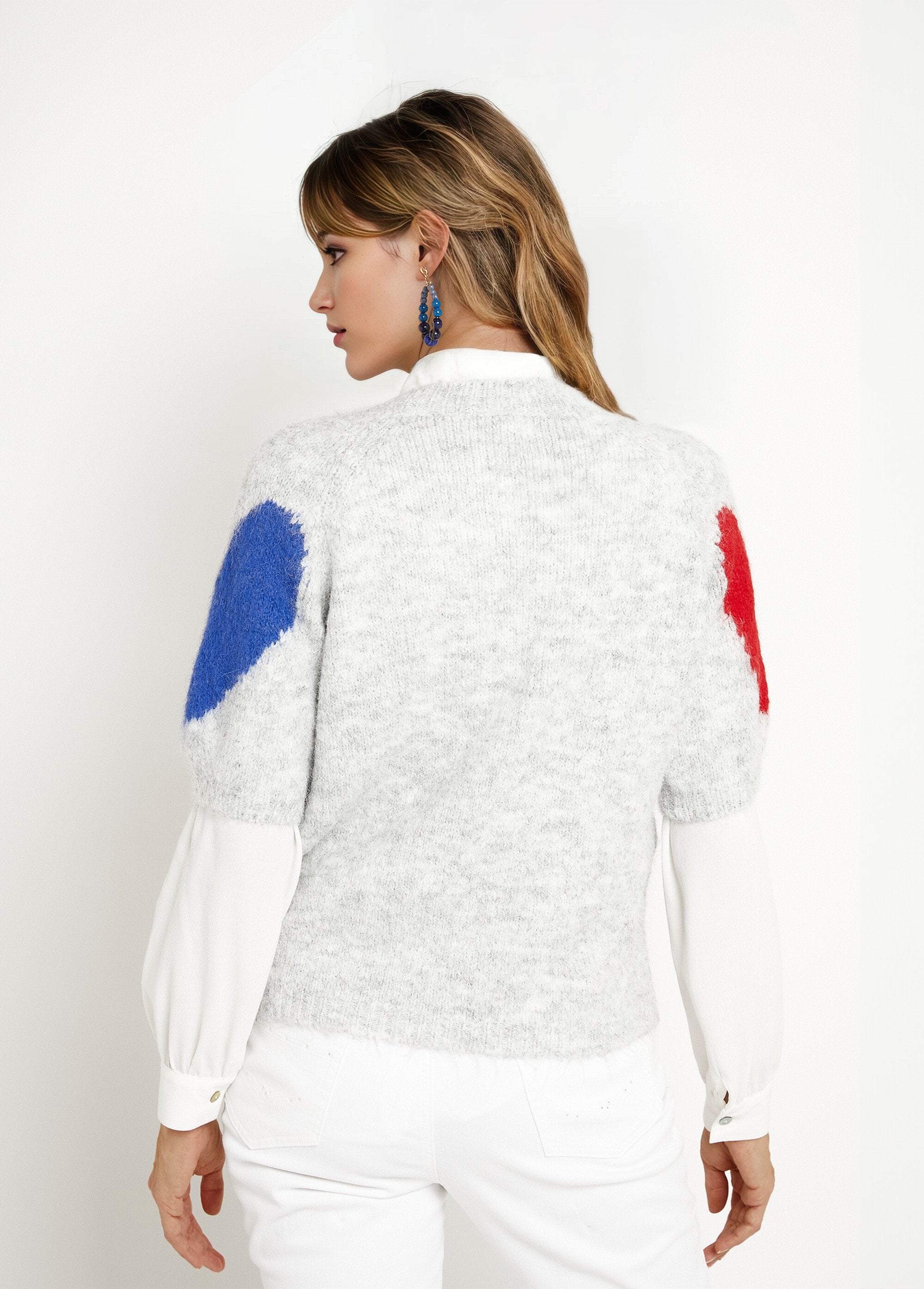 Short-sleeved_sweater_with_heart_details_Gray_DO1_slim