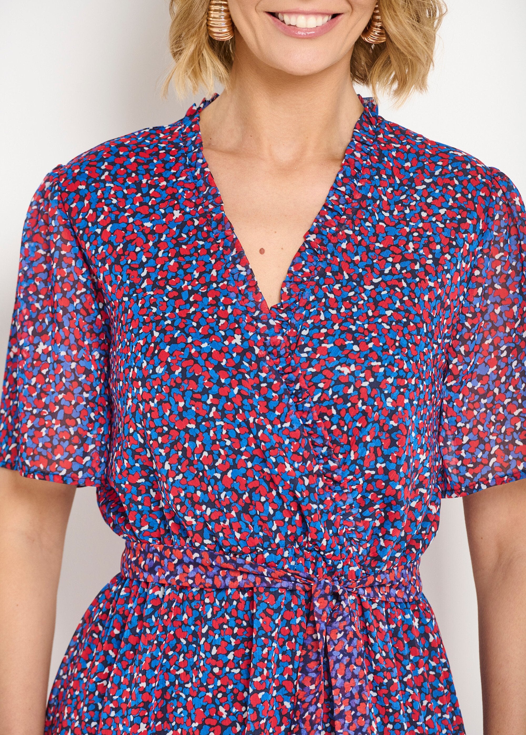 Ruffled_wrap_dress_with_graphic_print_voile_Navy_and_red_DE1_slim