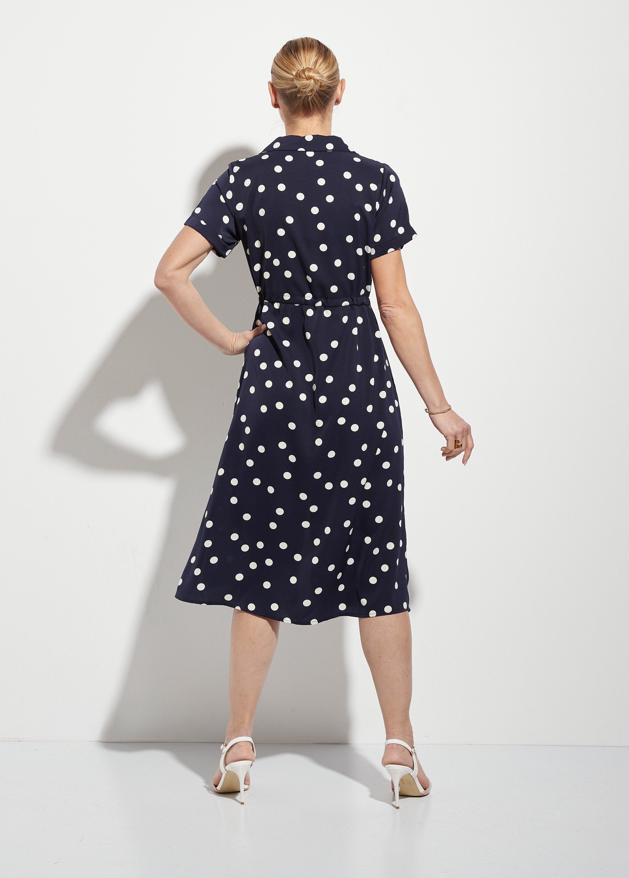Long_polka_dot_shirt_dress_with_belt_Navy_peas_DO1_slim