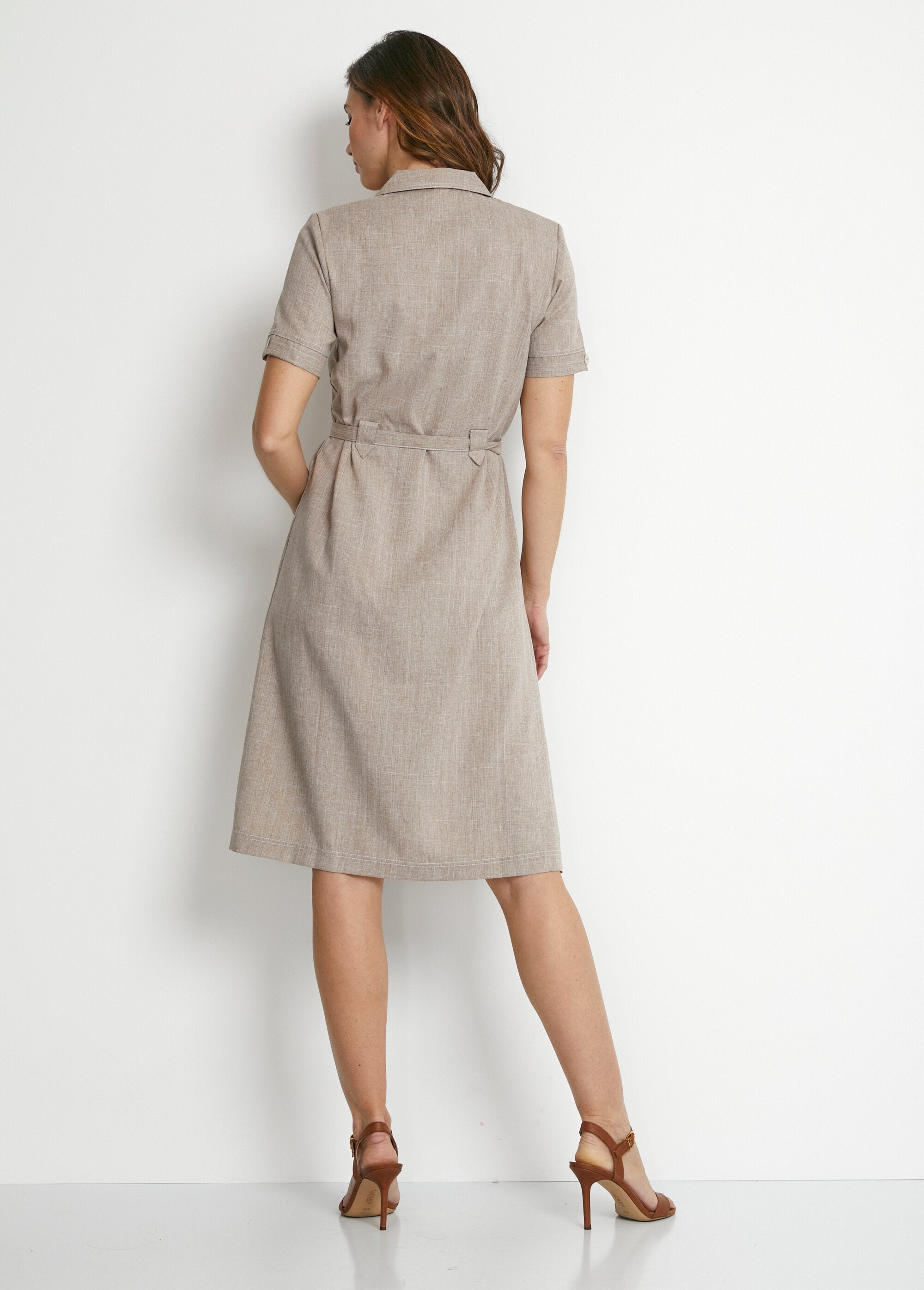 Mid-length_straight-cut_shirt_dress_Beige_DO1_slim