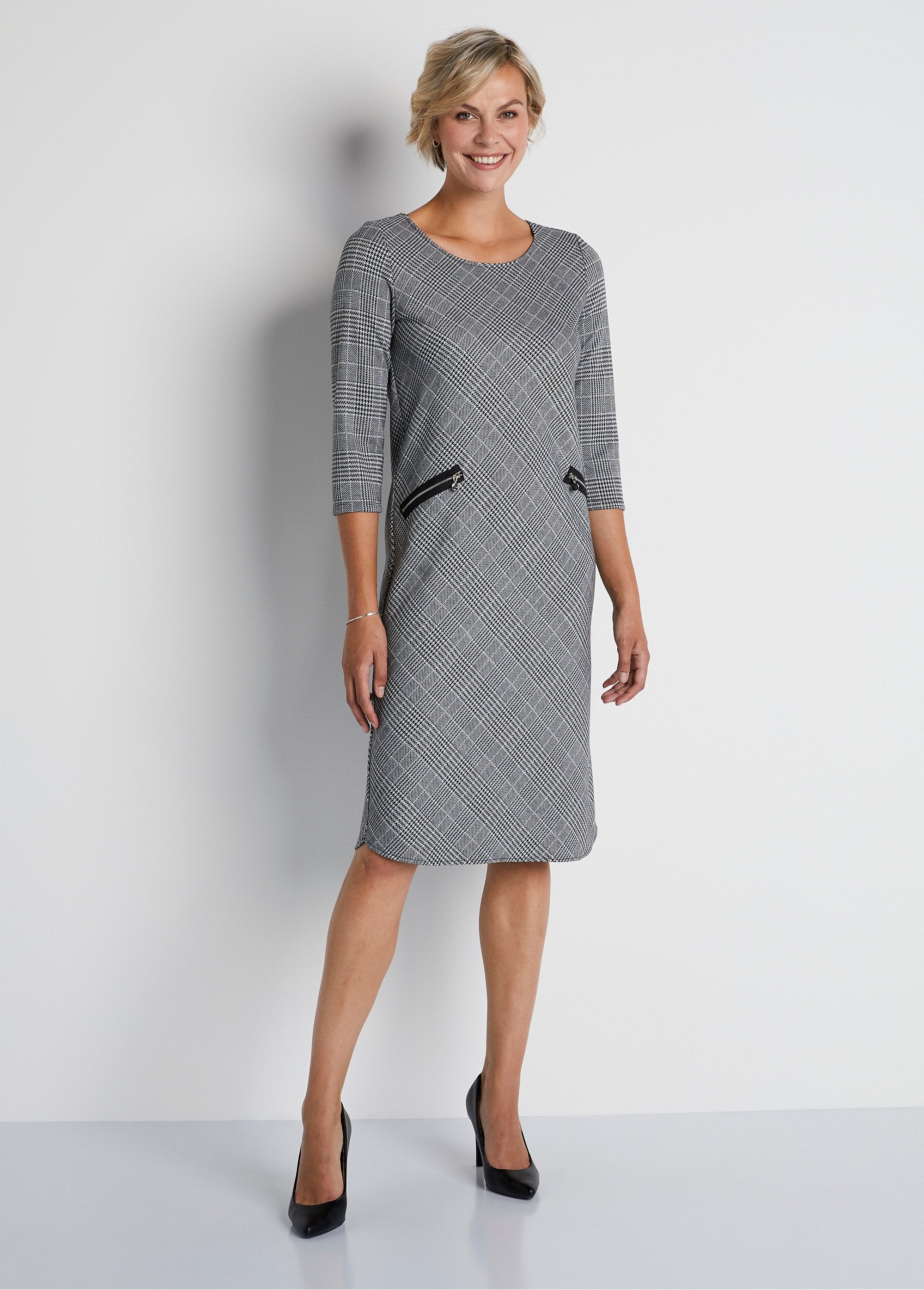 Robe Trois-Boutons Jacquard Droite
