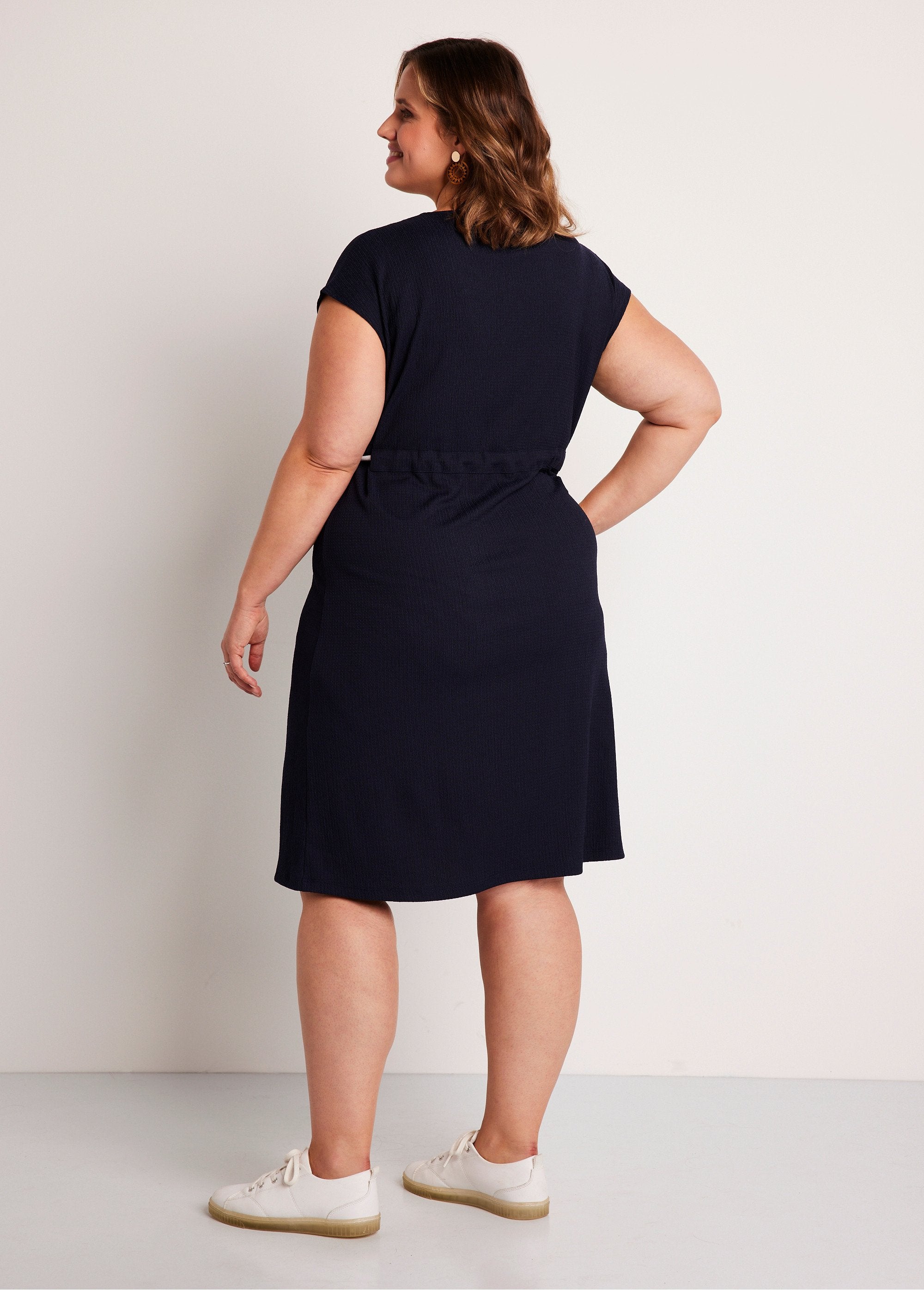 Short_buttoned_plain_knit_dress_Marine_DO1_curvy