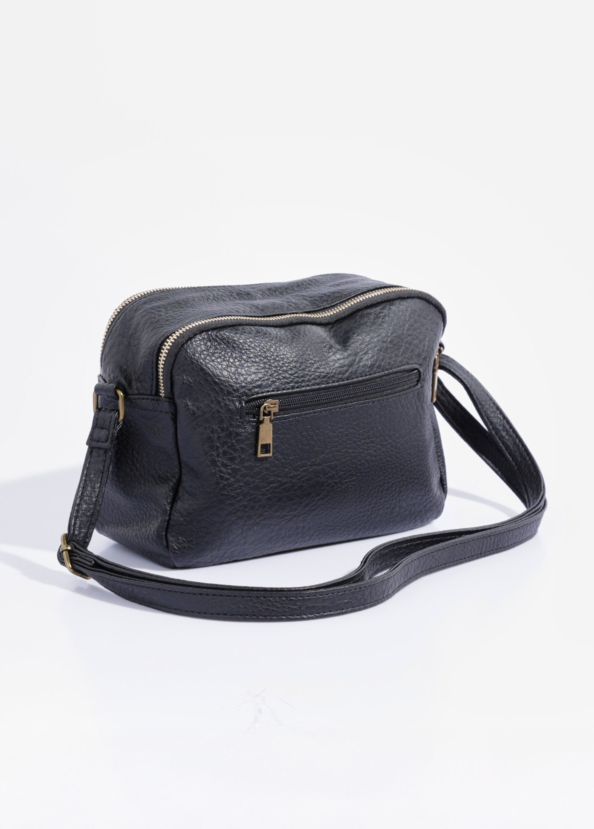 Compact_double_metal_zip_handbag_Black_DO1_slim