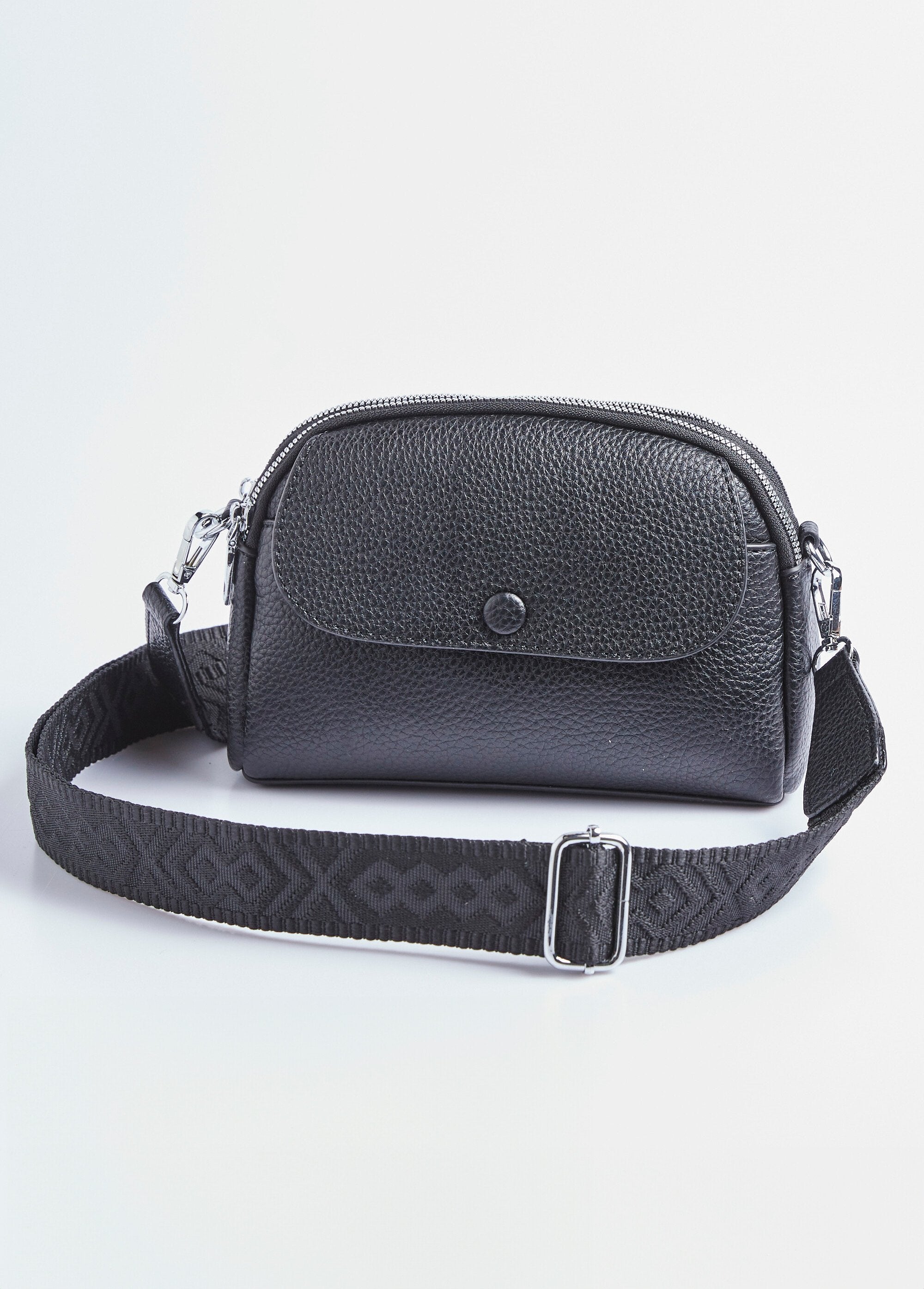 Grained_faux_leather_bag_with_shoulder_strap_Black_FA1_slim