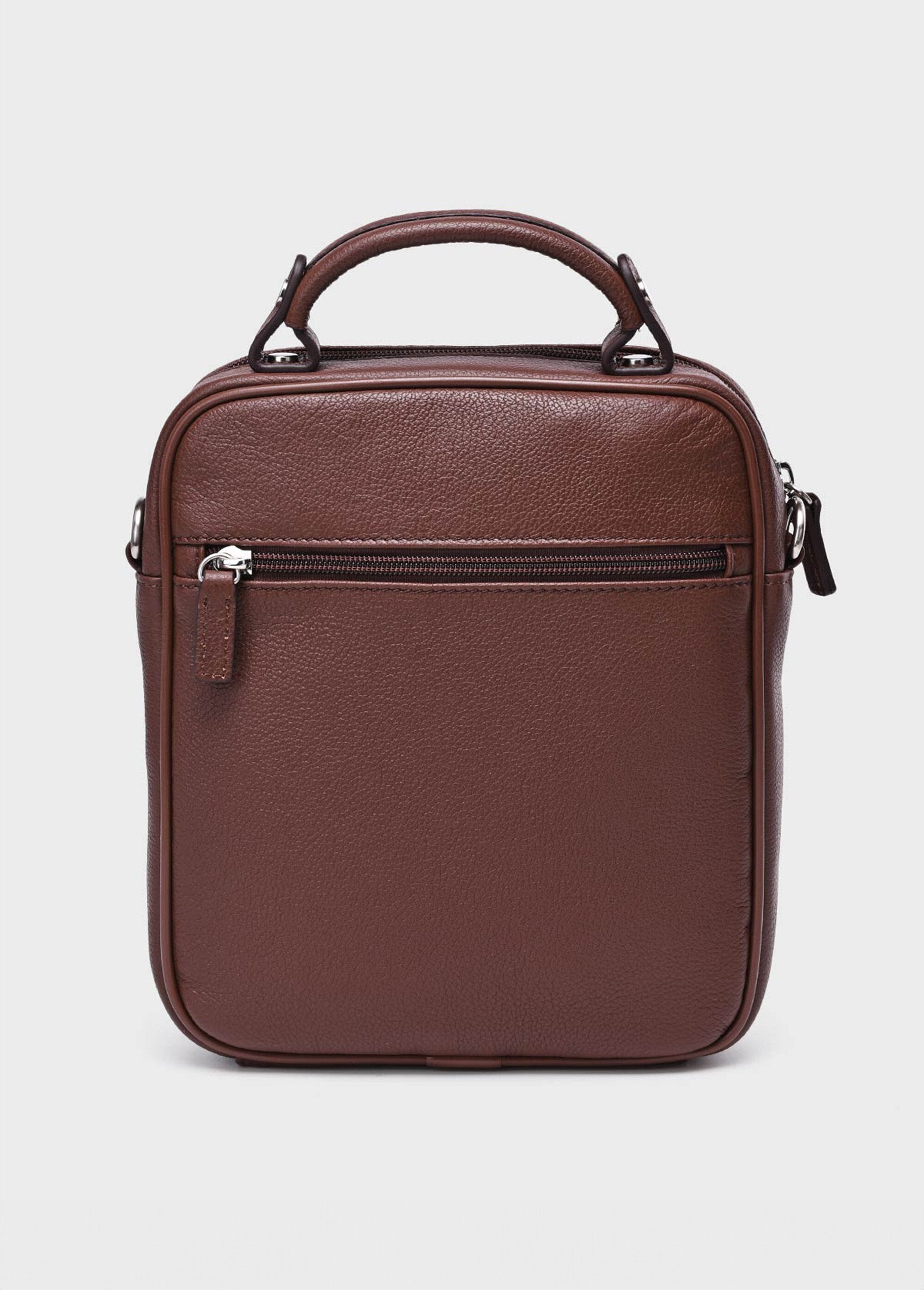 Elegant_men's_leather_satchel_Chocolate_DO1_slim