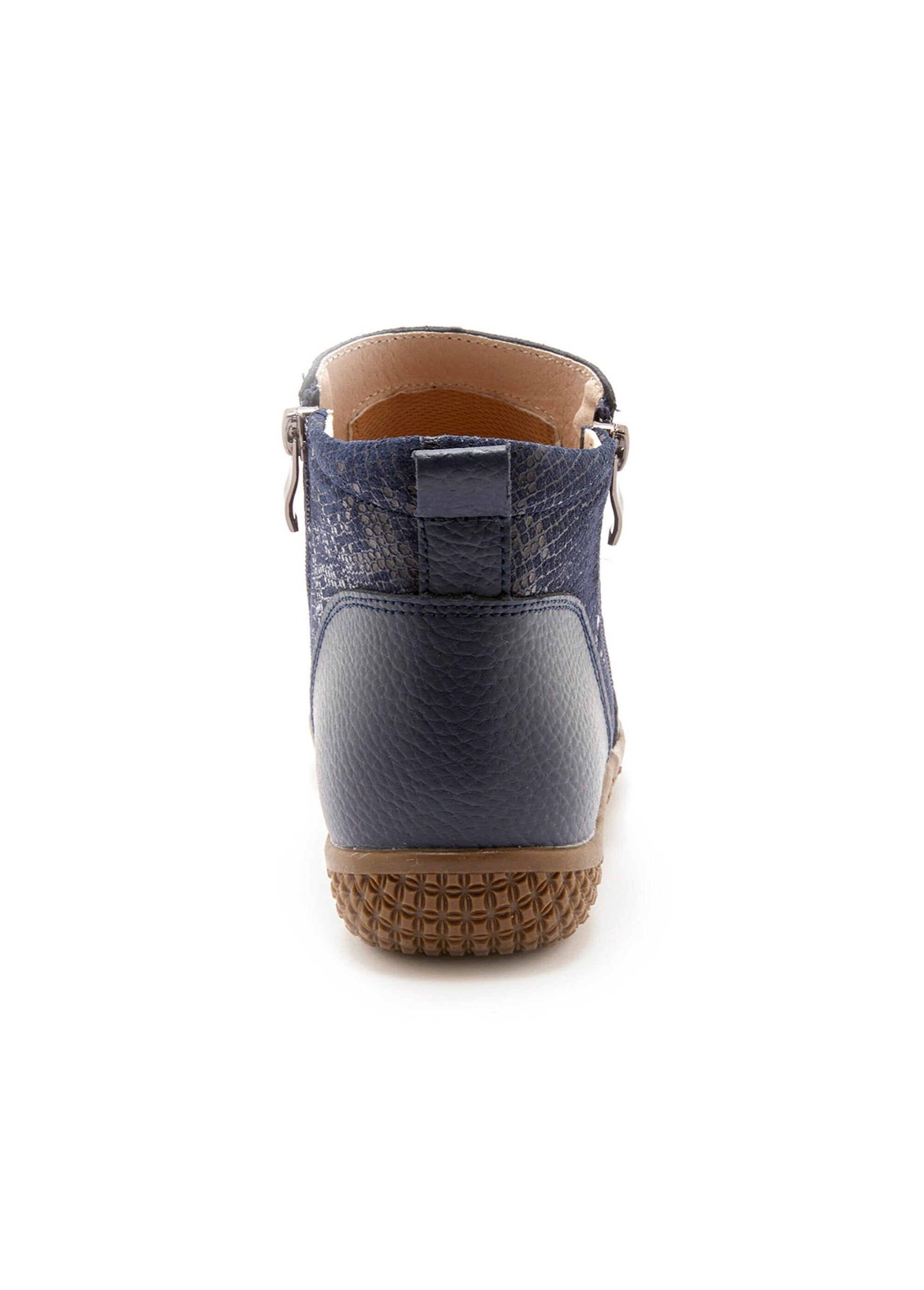 Grained_leather_zipped_boots_Blue_DO1_slim
