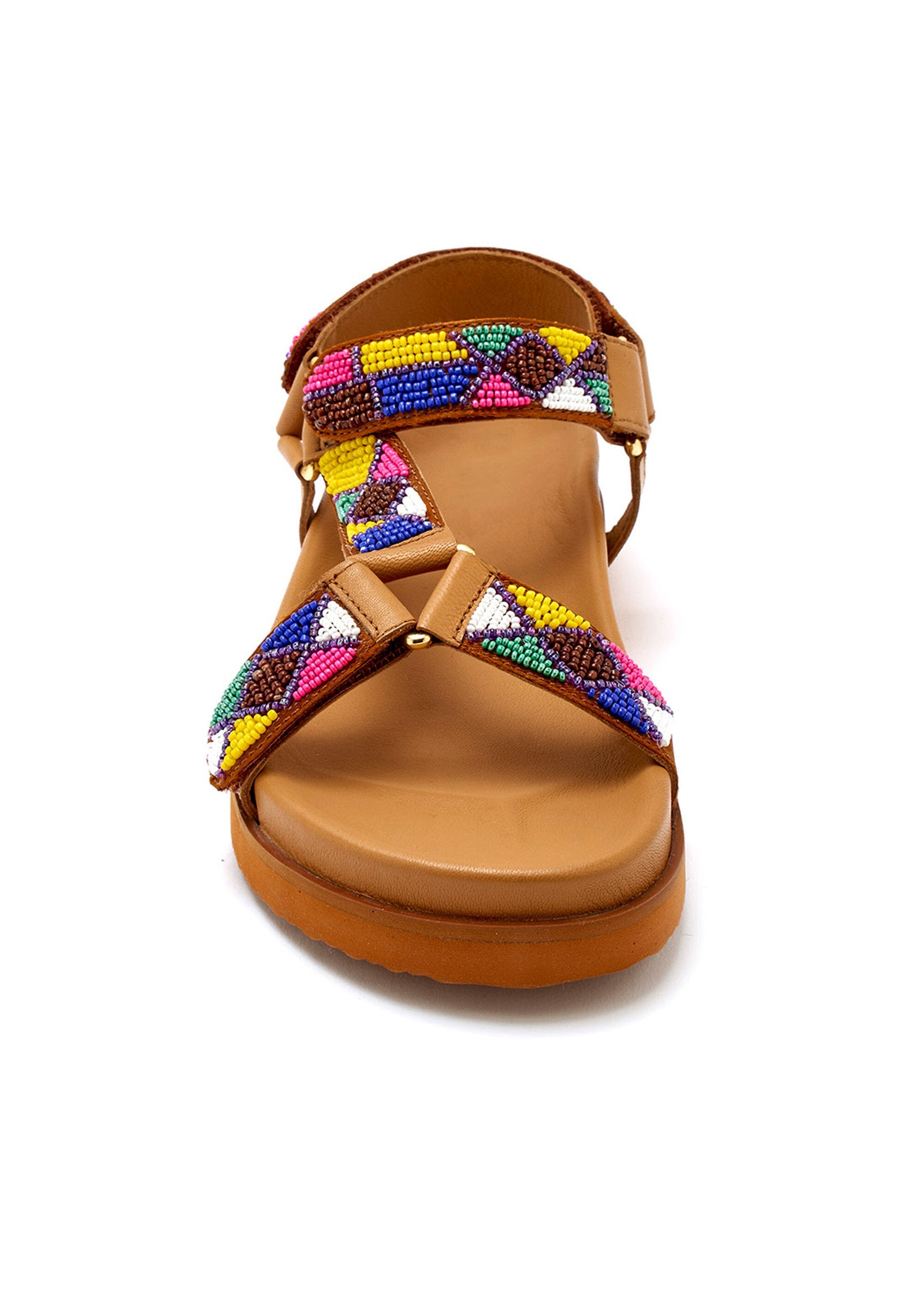 Ergonomic_sole_sandals_with_pearl_straps_Brown_DE2_slim
