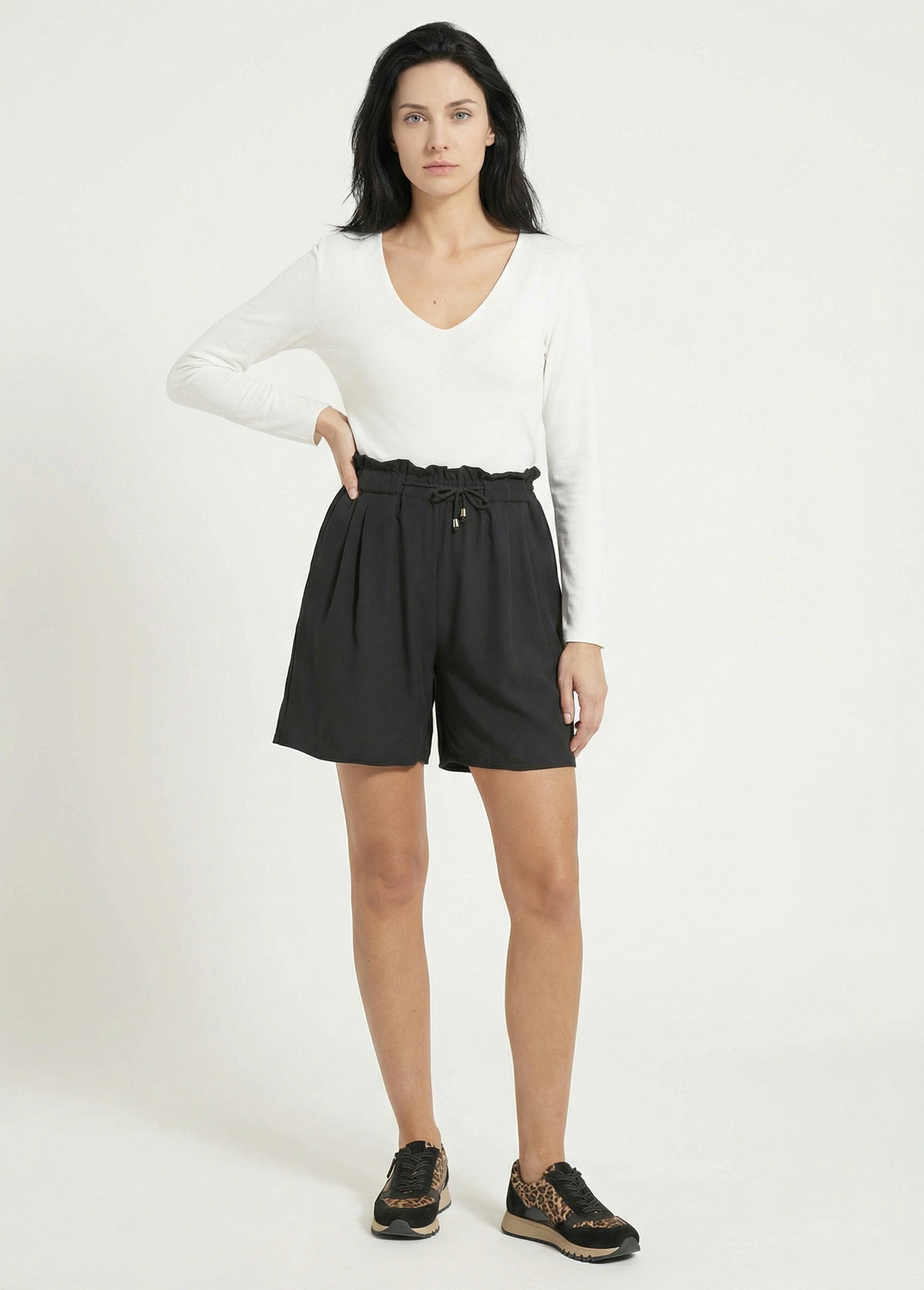 Soft,_elasticated_shorts,_Essential_Black_SF1_slim