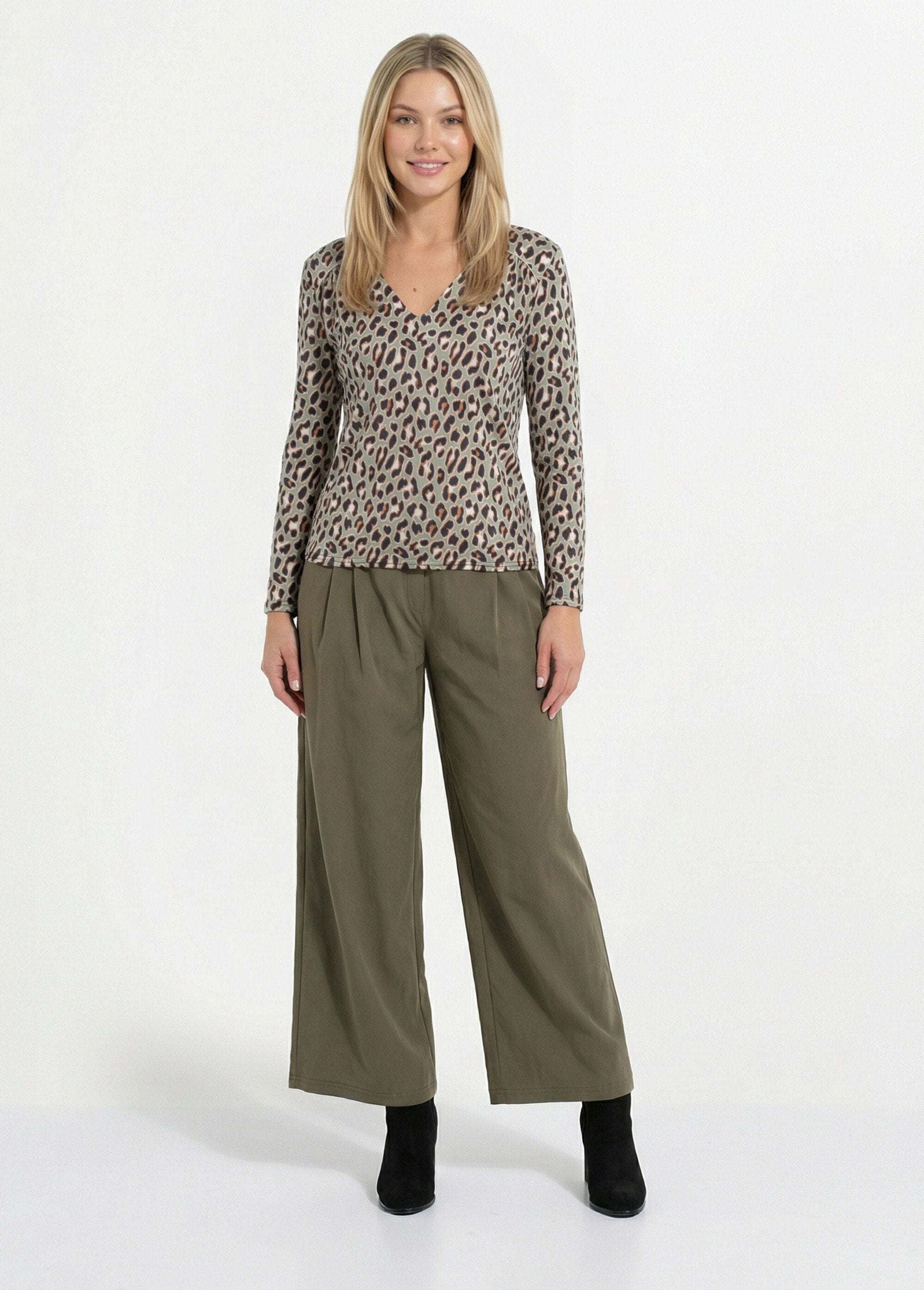 T-shirt_ample_col_V_manches_longues_Kaki_et_noir_SF1_slim