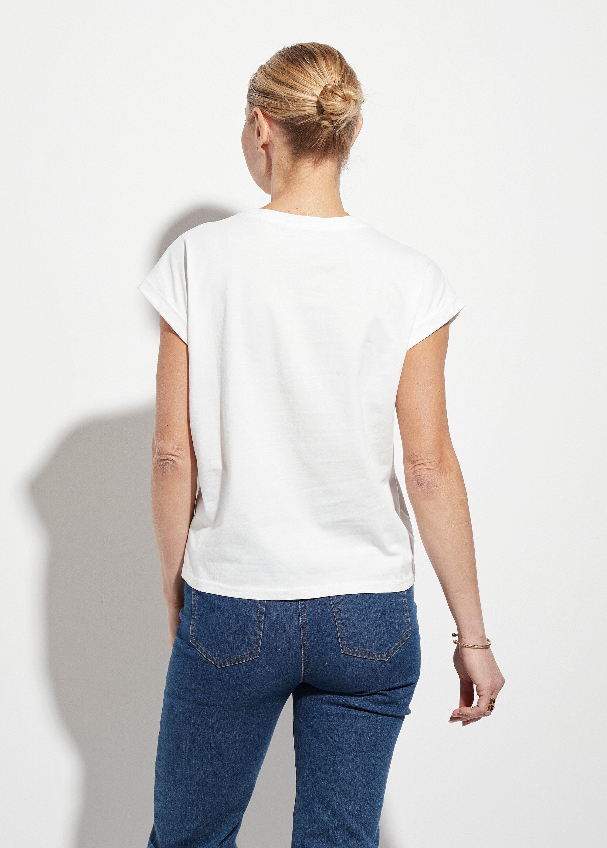 Round_neck_t-shirt_with_Pipelette_message_White_DO1_slim