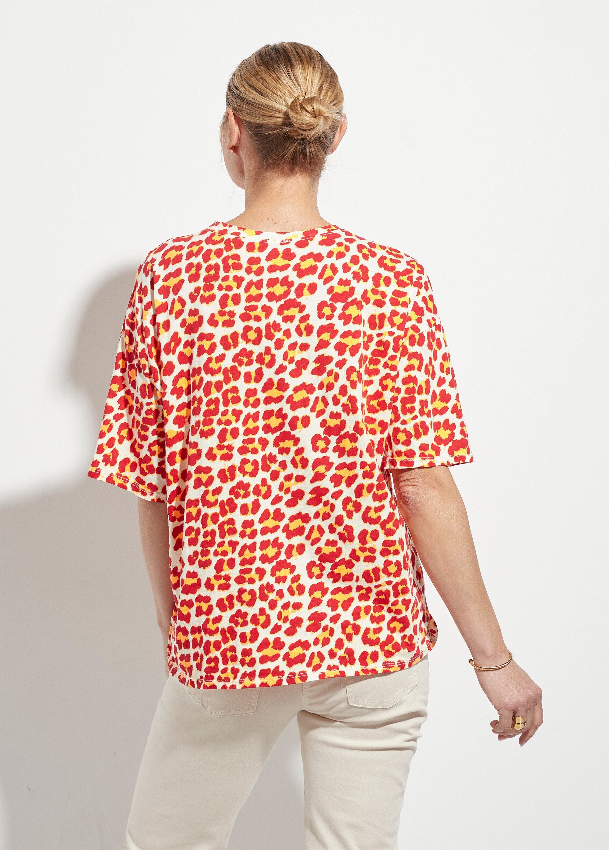 Neon_leopard_short-sleeved_T-shirt_Red_and_orange_DO1_slim