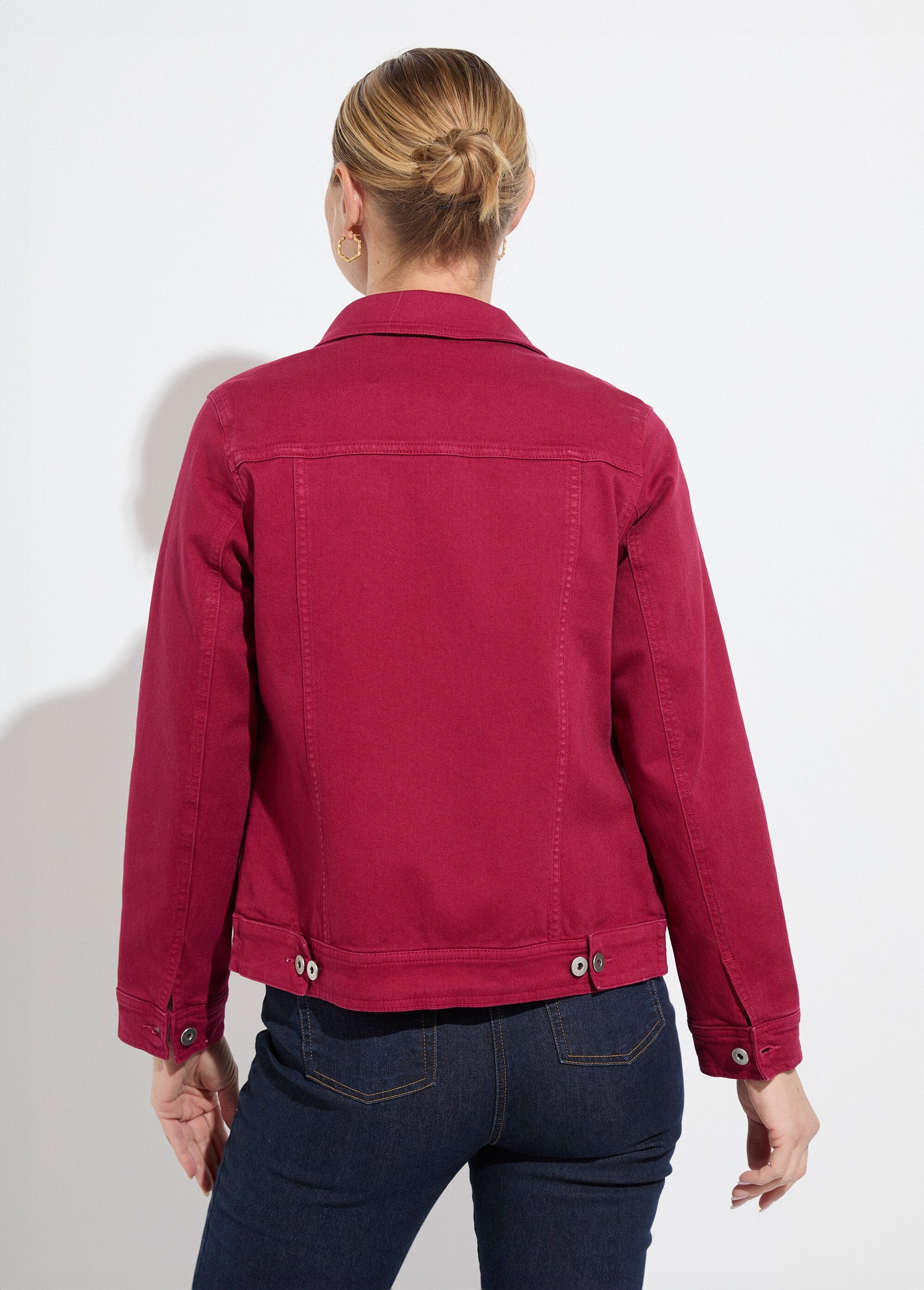 Straight_buttoned_denim_jacket_Garnet_DO1_slim