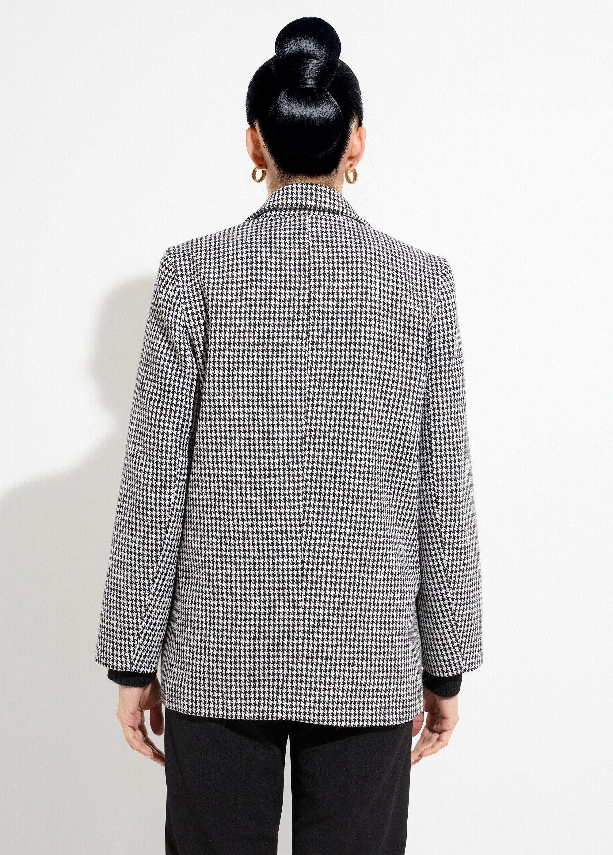Houndstooth_jacquard_jacket_with_tailored_collar_Black_and_white_DO1_slim