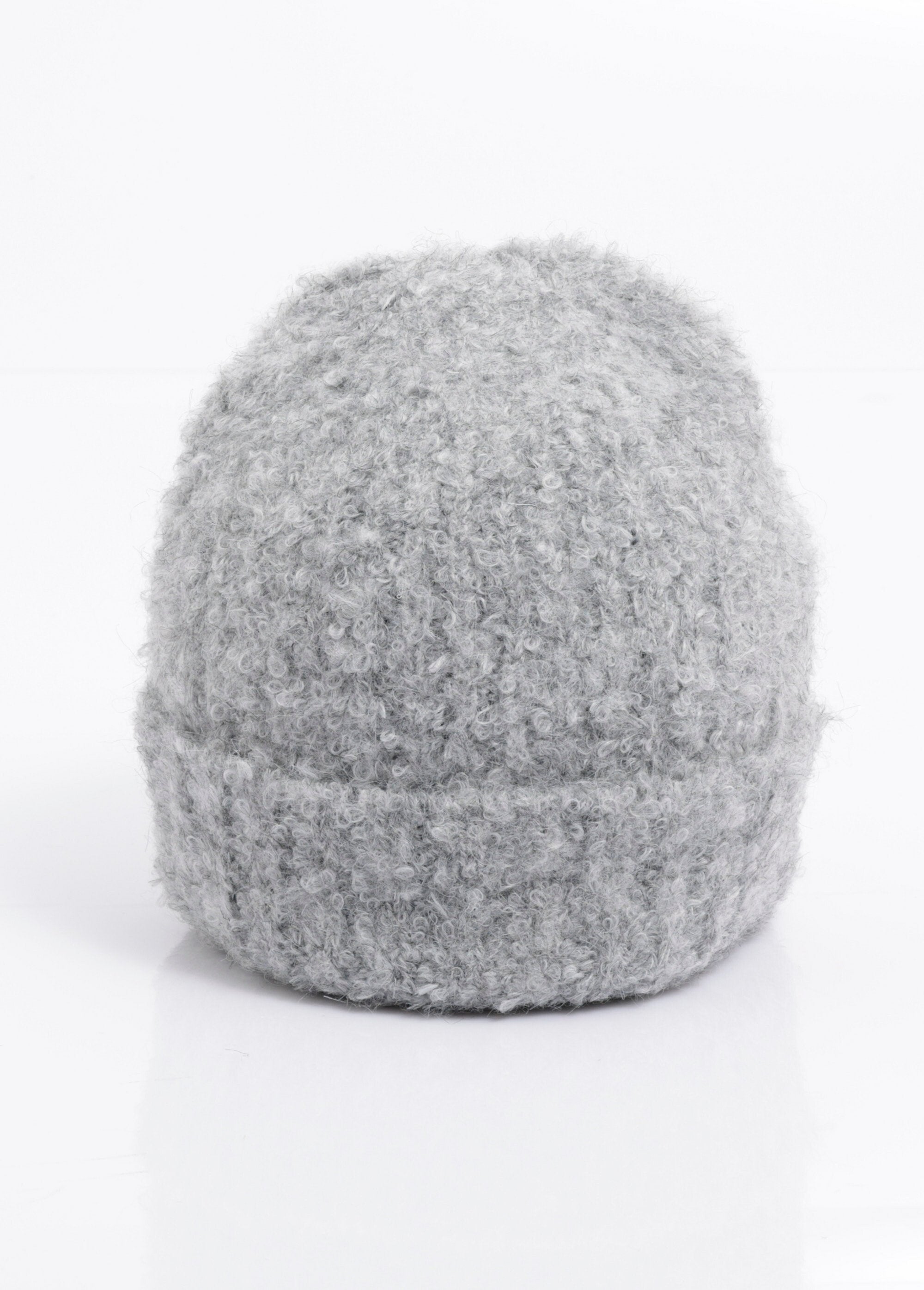 Warm_wool_hat,_fluffy_knit_Gray_FA1_slim