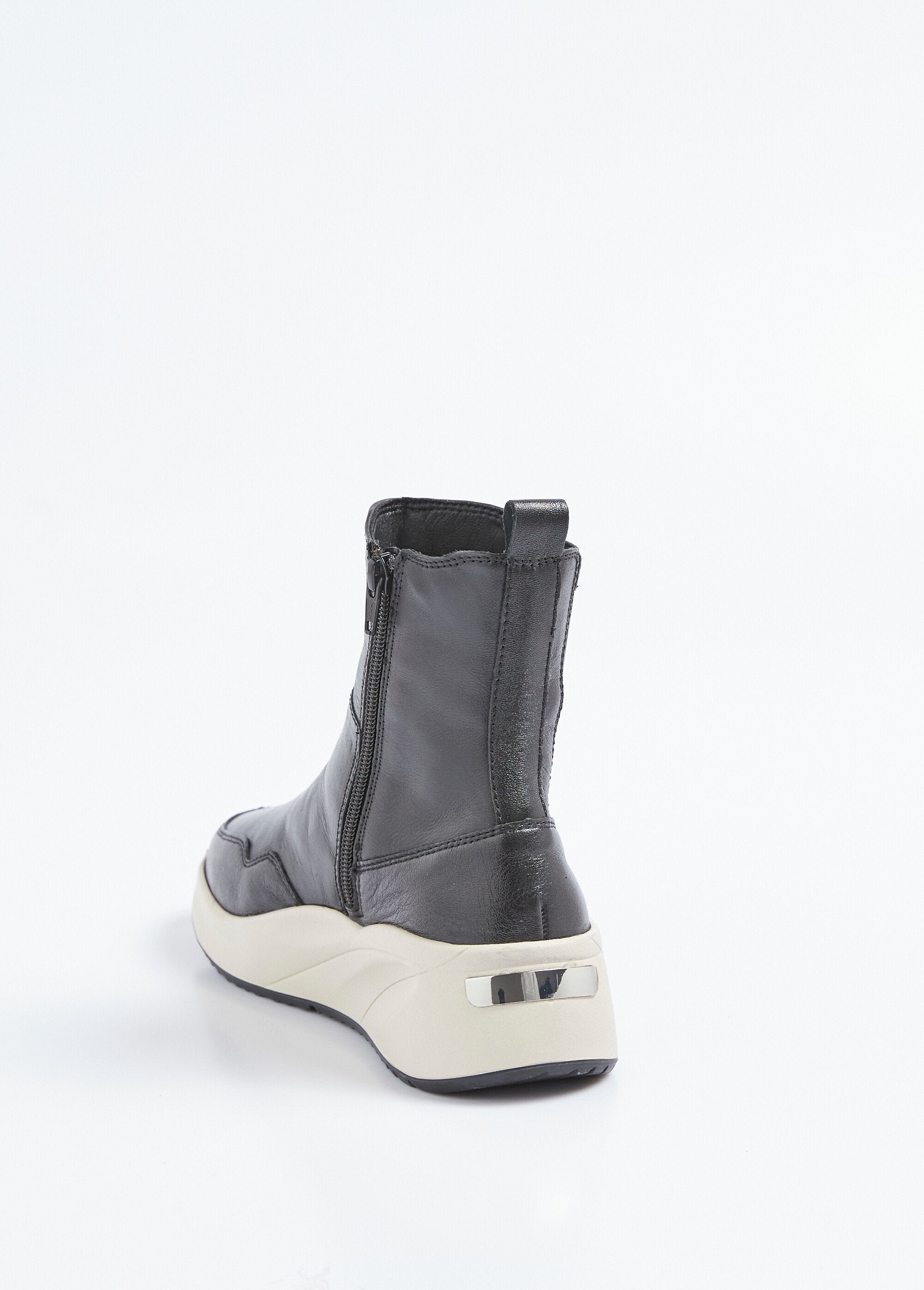 Boots_cuir_sportswear_semelle_épaisse_Noir_DO1_slim