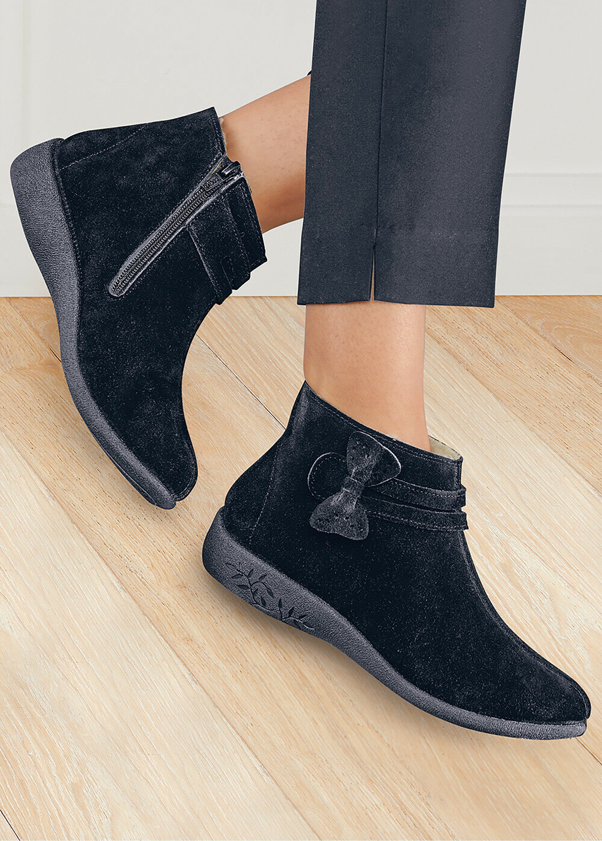 Pure_wool-lined_zipped_boots_Black_SF1_slim