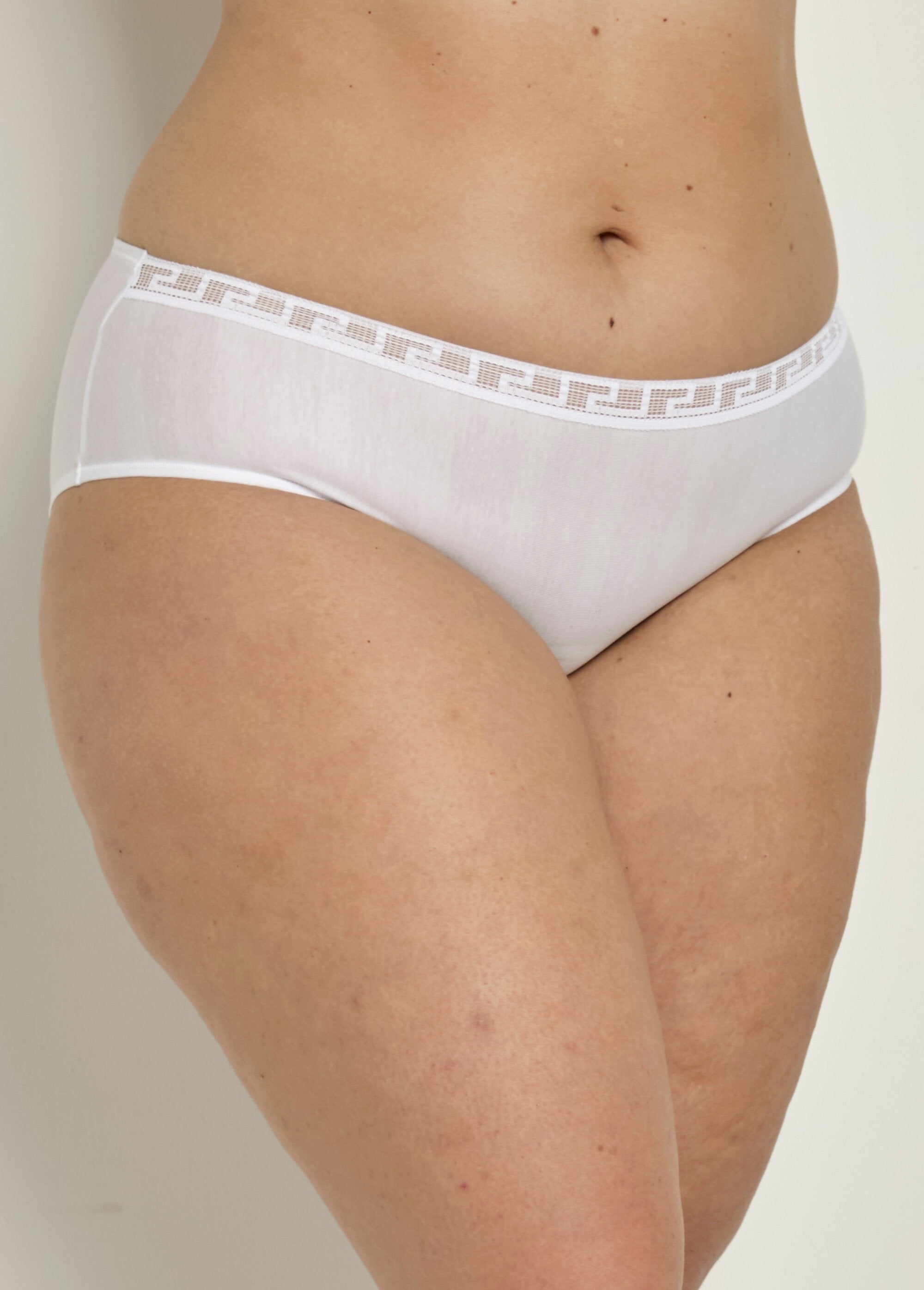 "EasyFeel"_second-skin_effect_shorty_White_FA1_curvy